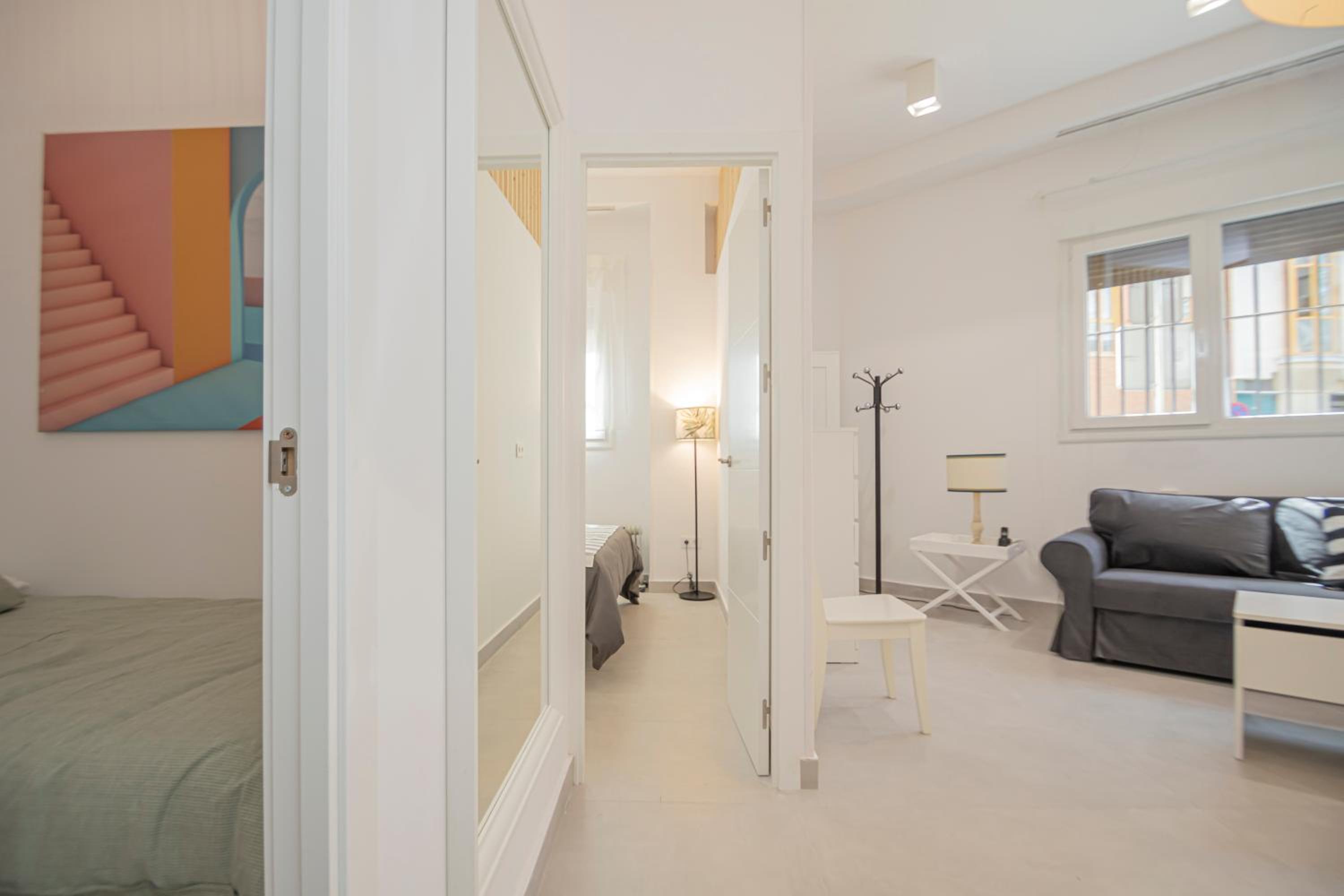 NEW Luxury and sunny 2BR apartment Premium Spot