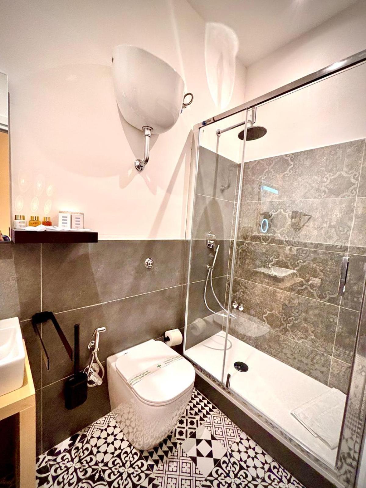 Le Vie di San Pietro Guest House