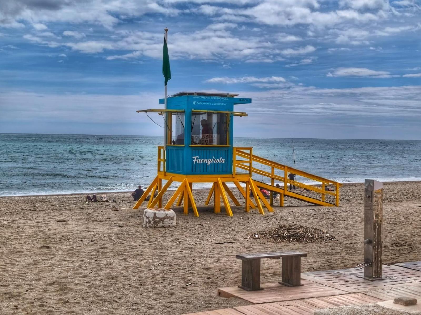 Apartamento nuevo con parking y piscina gratis