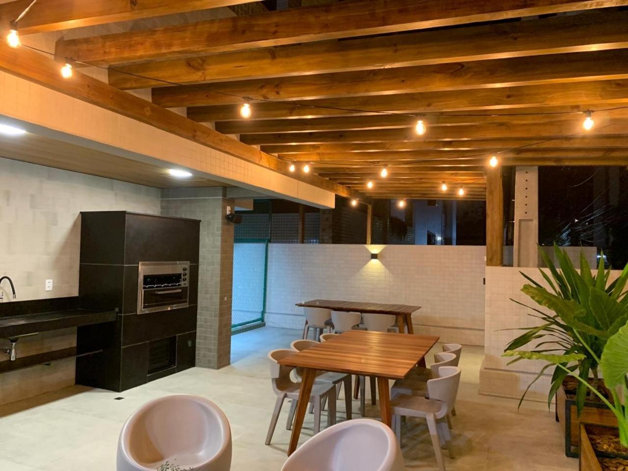 Quarto e Sala na Ponta Verde e Pajuçara