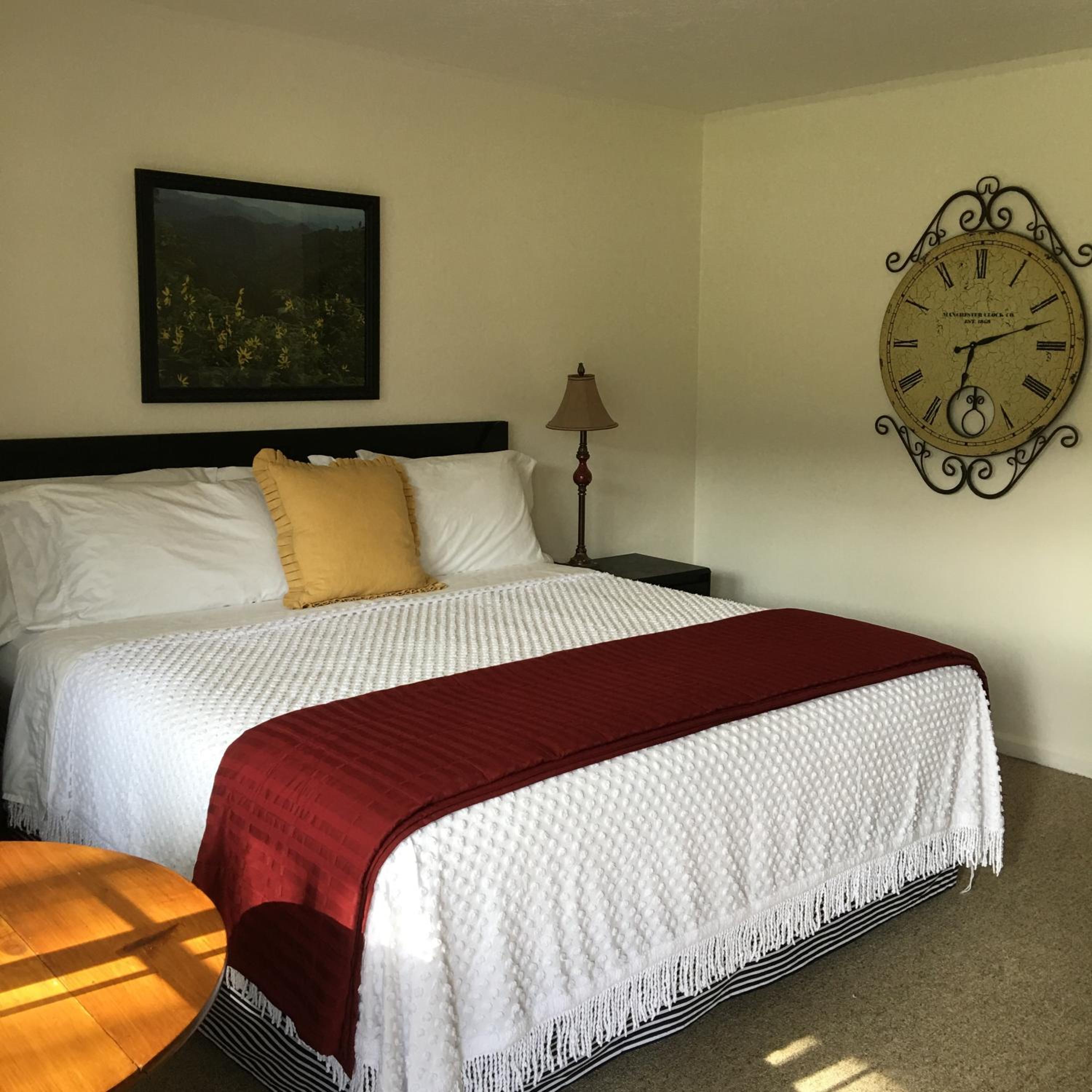 Cardinal Inn