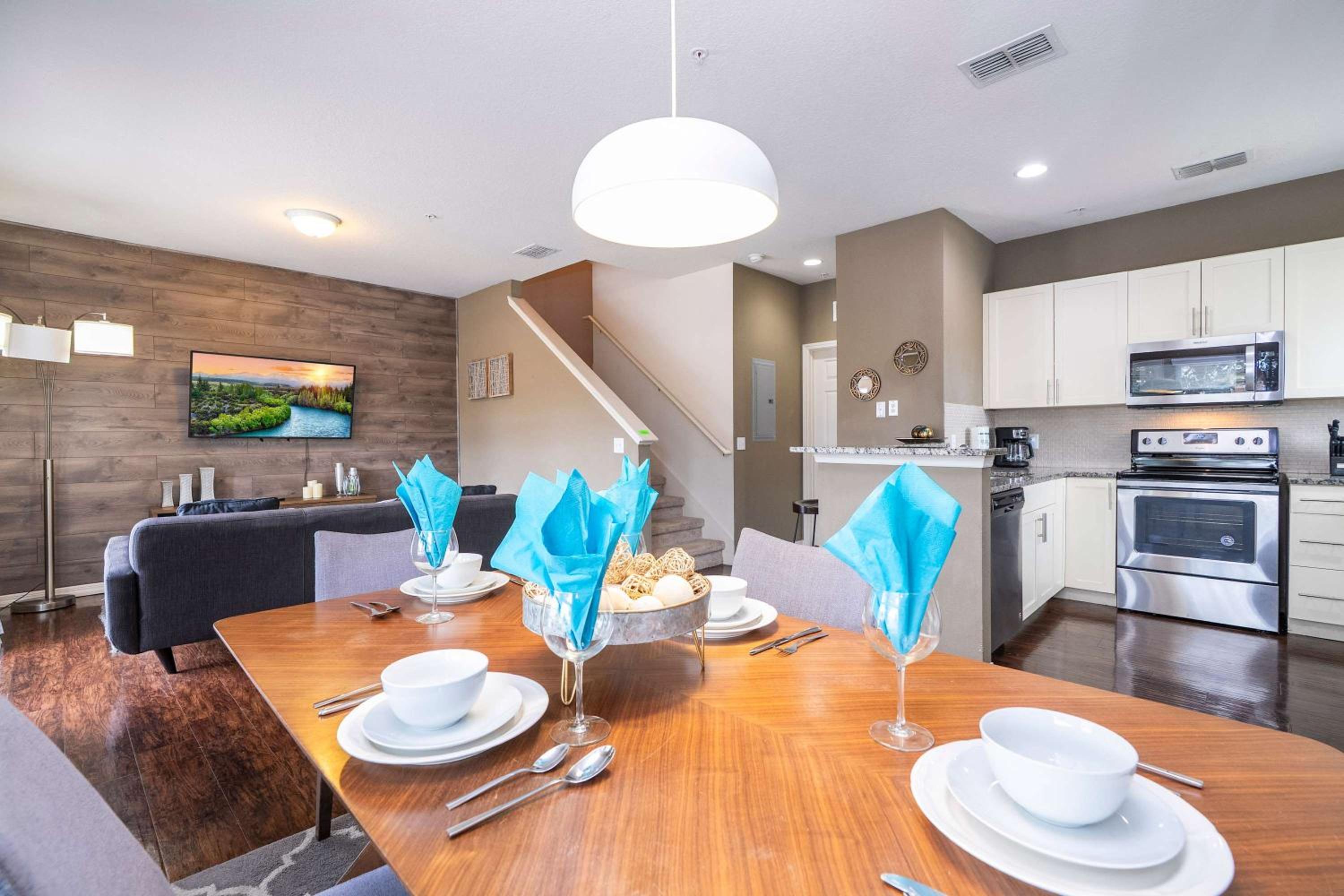 Spacious 4Bd Disney Dream with Resort Access at Lucaya 3210