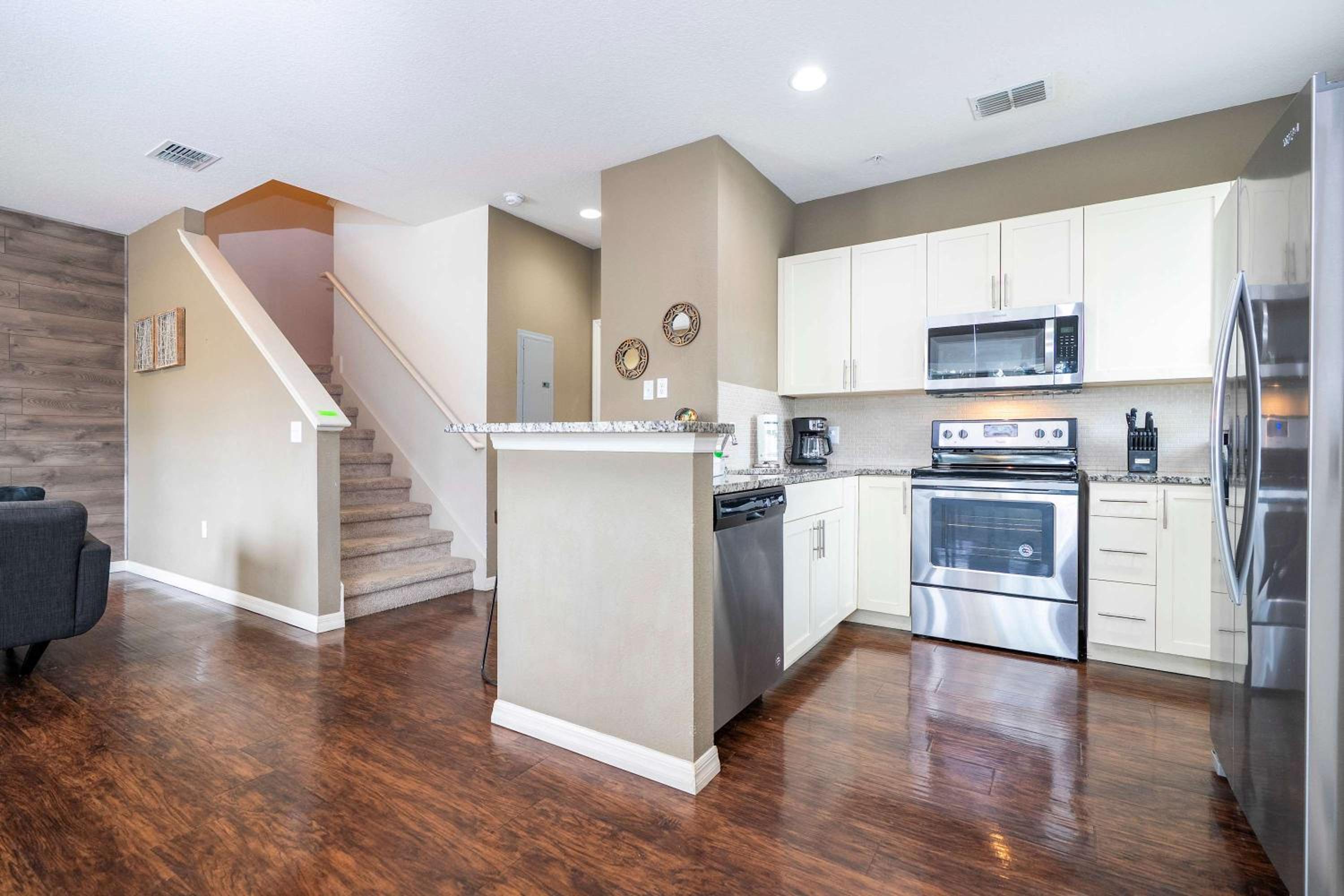 Spacious 4Bd Disney Dream with Resort Access at Lucaya 3210