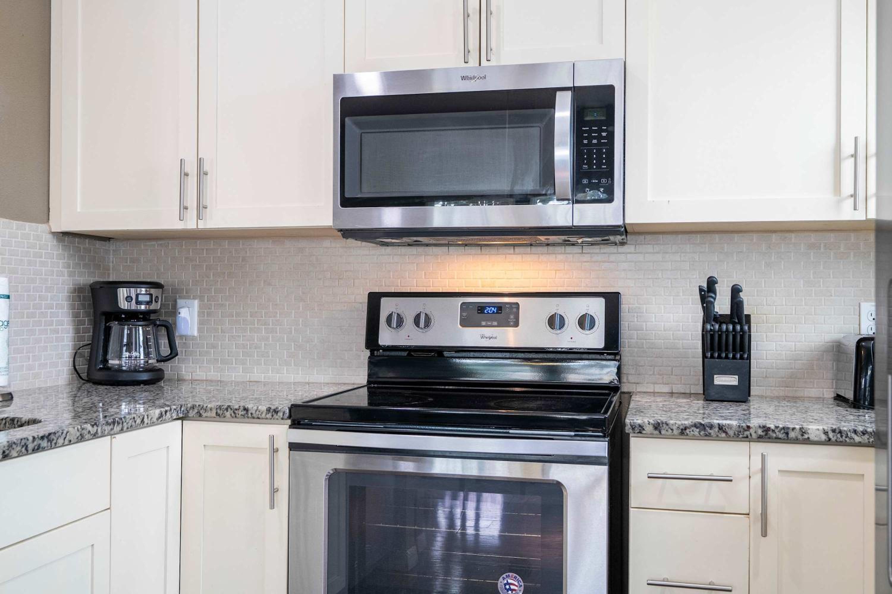 Spacious 4Bd Disney Dream with Resort Access at Lucaya 3210
