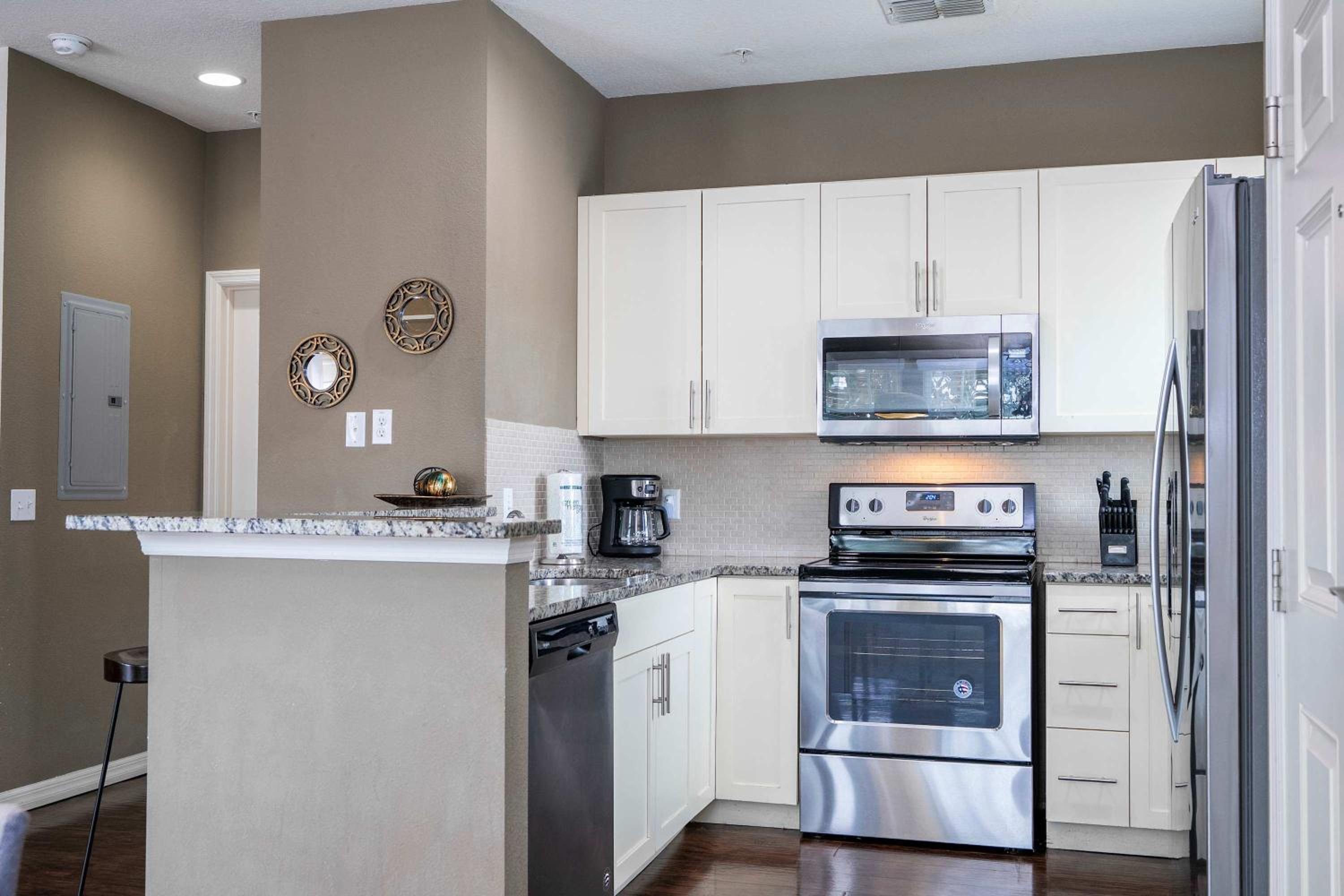 Spacious 4Bd Disney Dream with Resort Access at Lucaya 3210