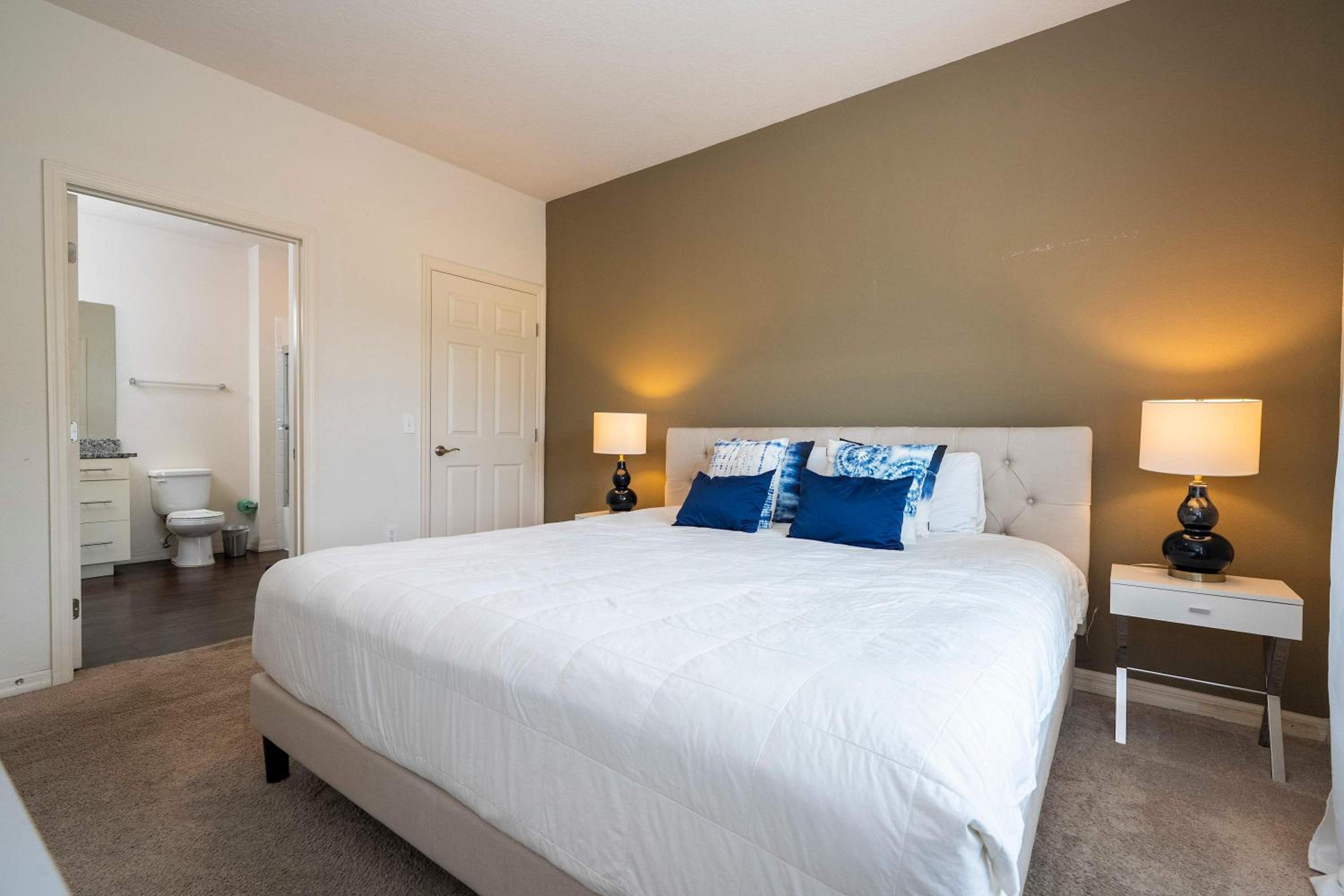 Spacious 4Bd Disney Dream with Resort Access at Lucaya 3210