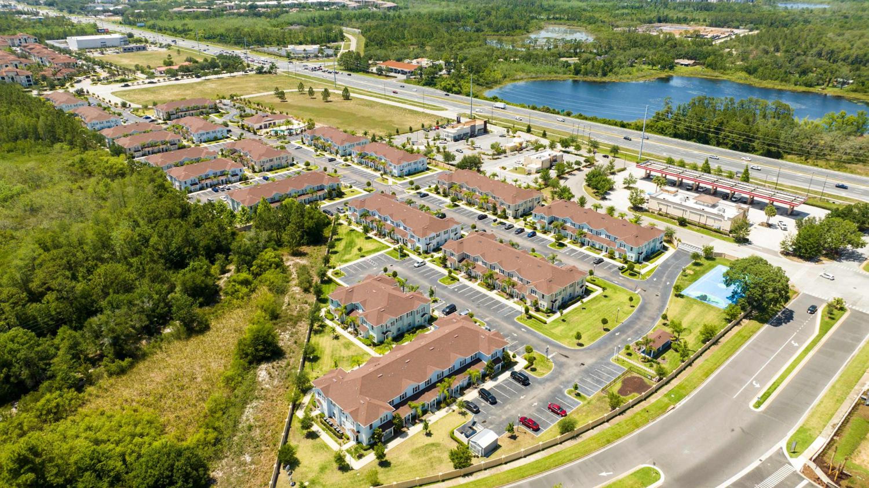 Spacious 4Bd Disney Dream with Resort Access at Lucaya 3210