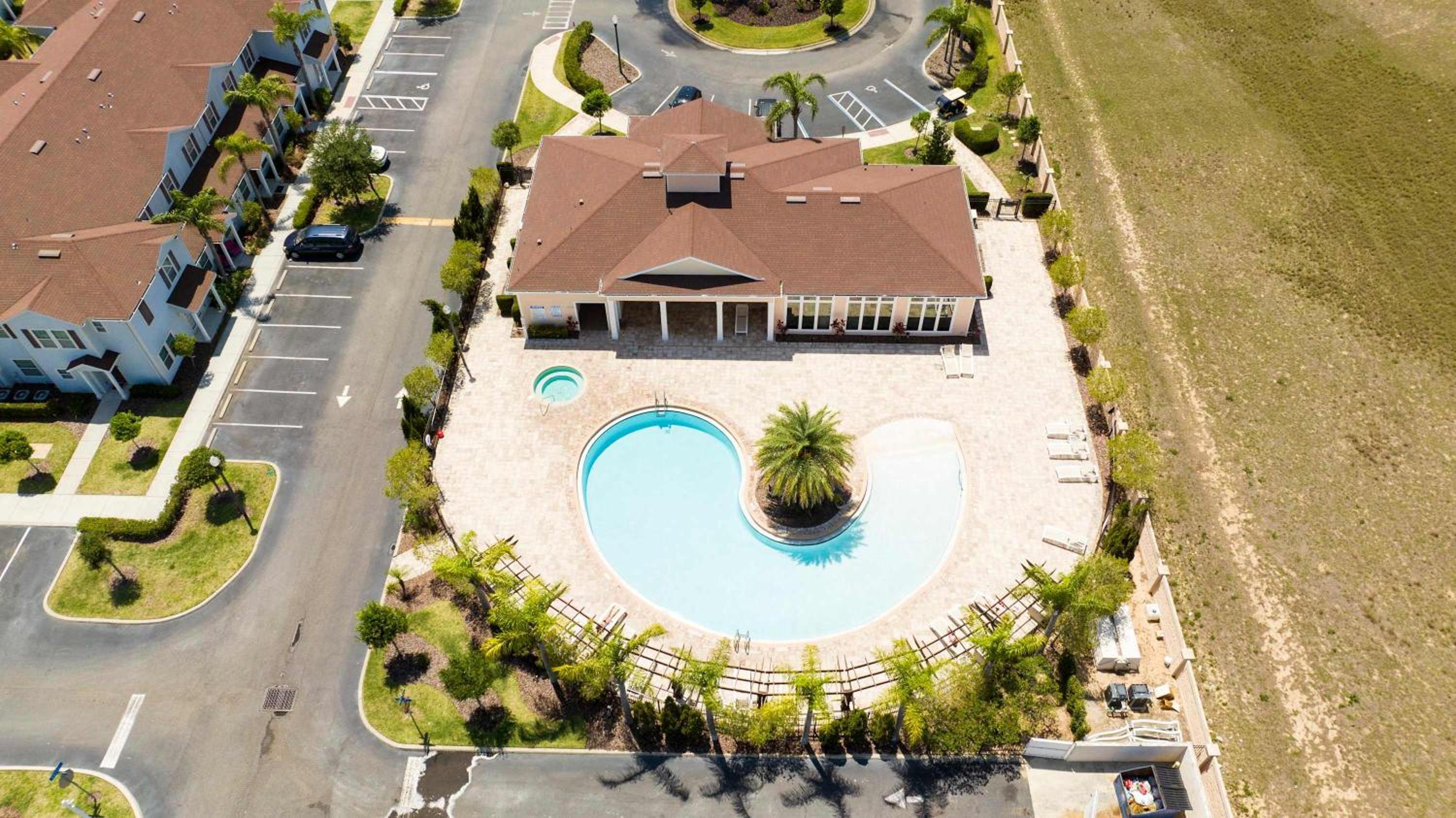 Spacious 4Bd Disney Dream with Resort Access at Lucaya 3210