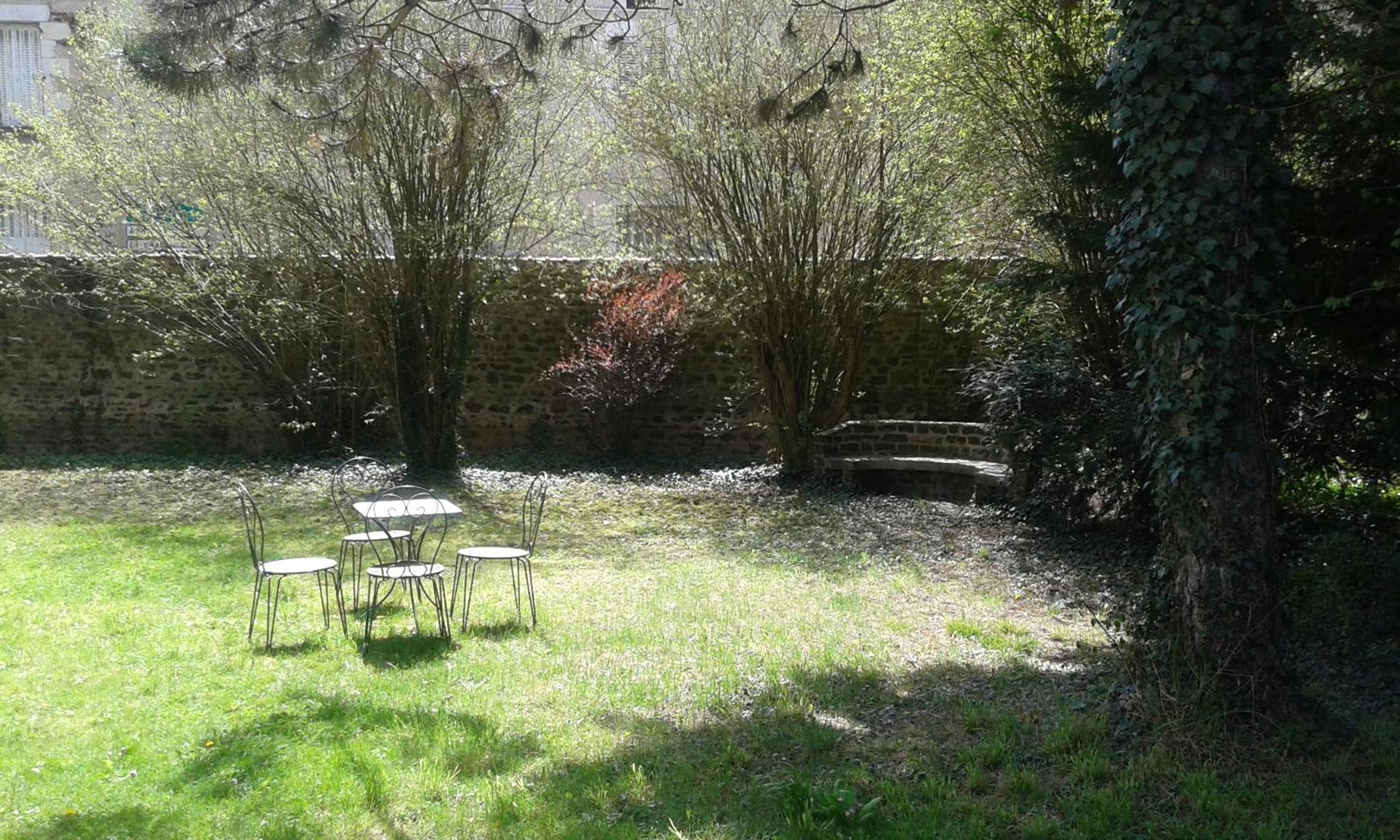 Photo 10