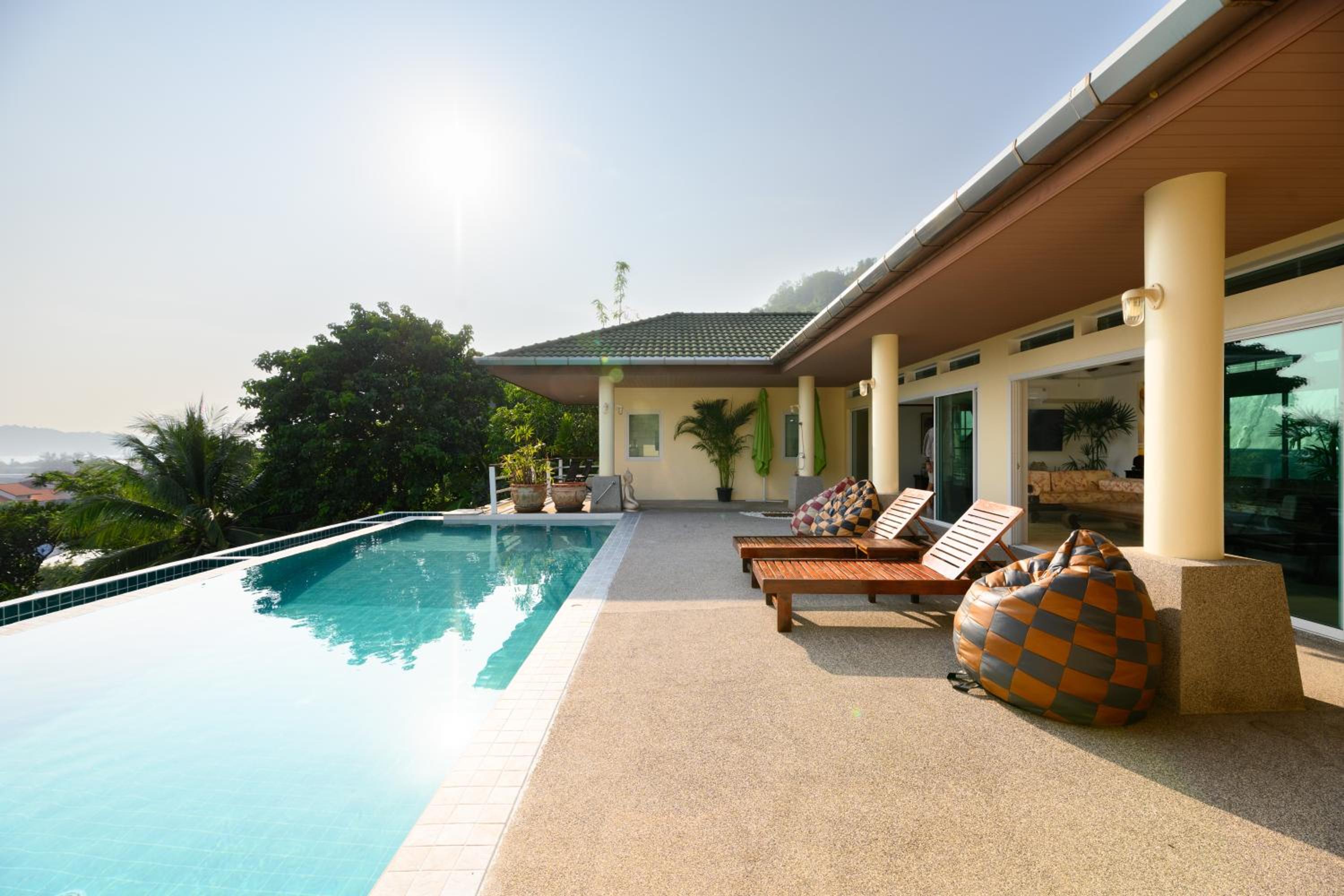 Over the Moon villa
