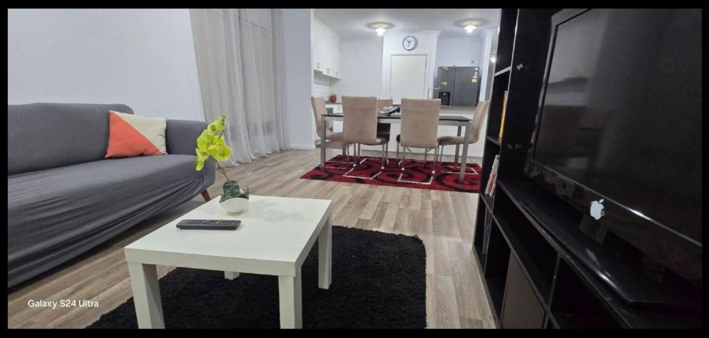 Serenity Home 9 by Hiverooms