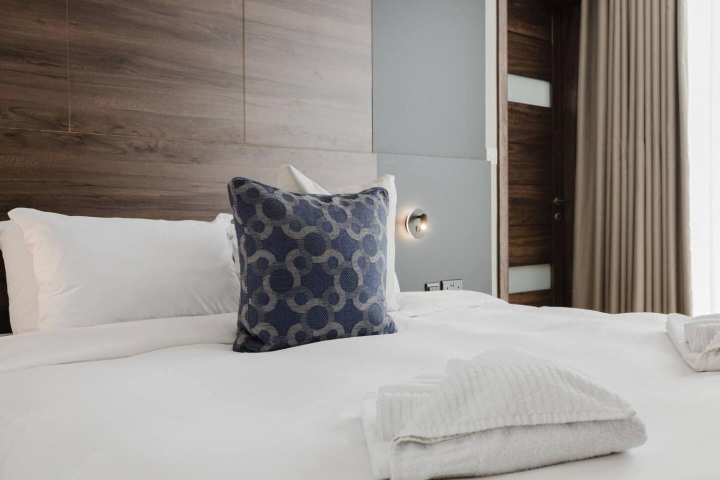 Sliema PH 2bed Tigne street by Homely !