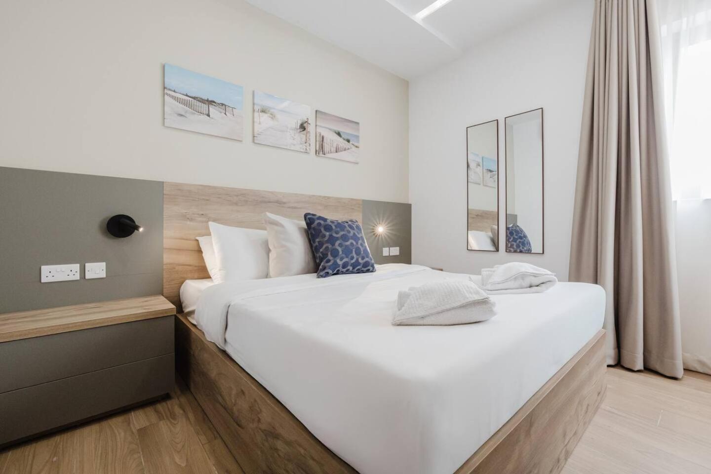 Sliema PH 2bed Tigne street by Homely !