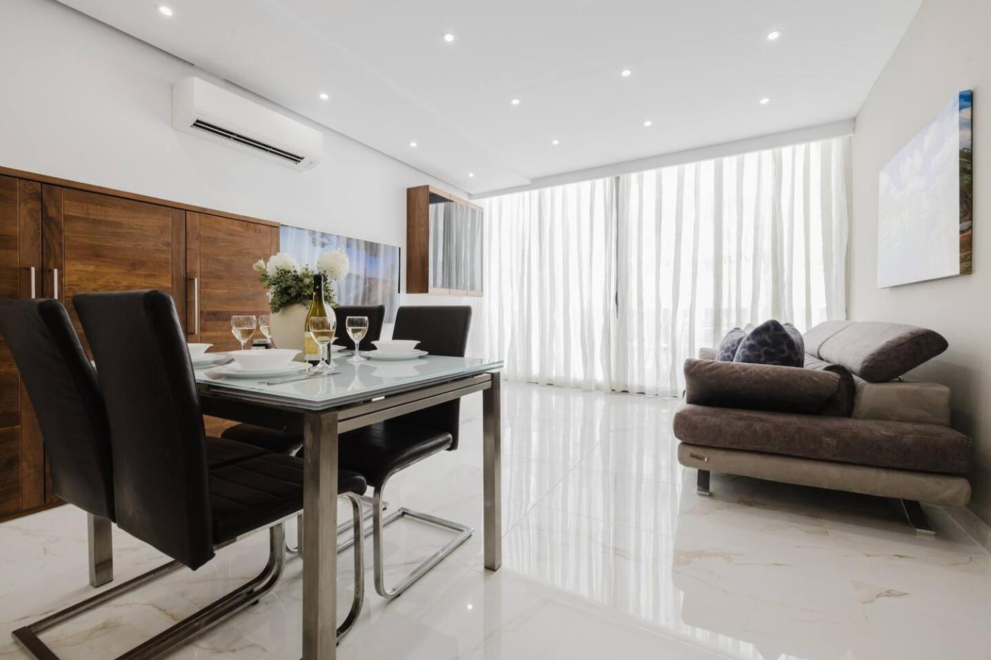 Sliema PH 2bed Tigne street by Homely !