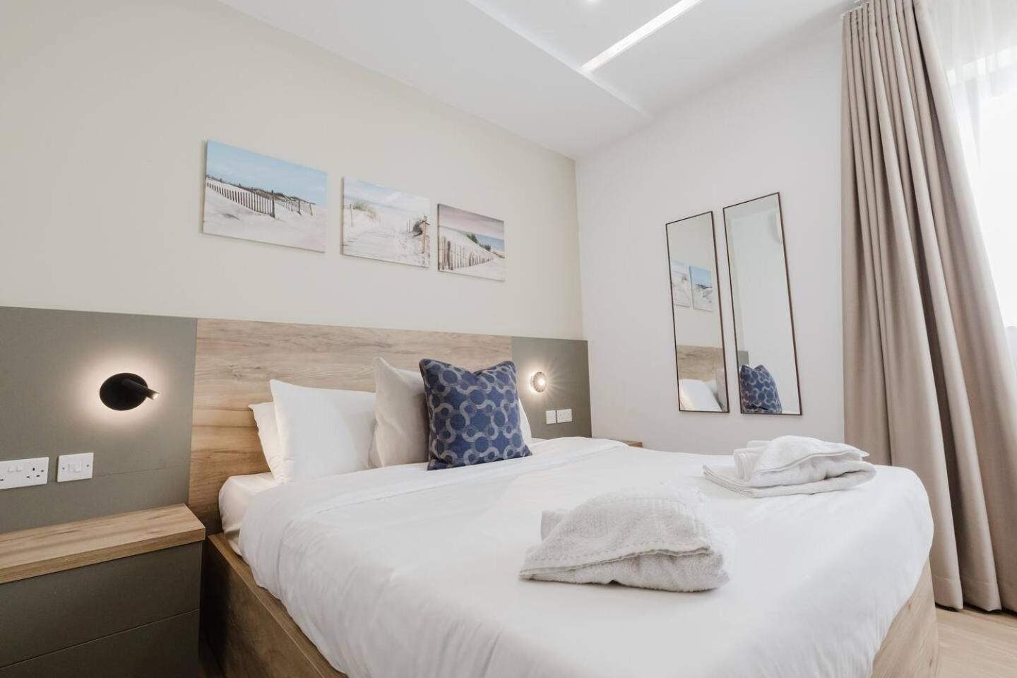 Sliema PH 2bed Tigne street by Homely !