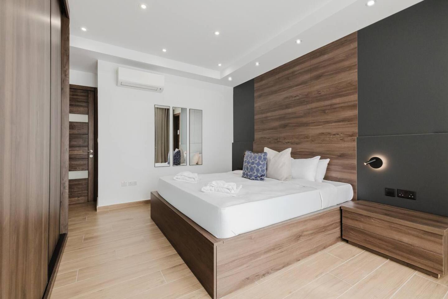 Sliema PH 2bed Tigne street by Homely !