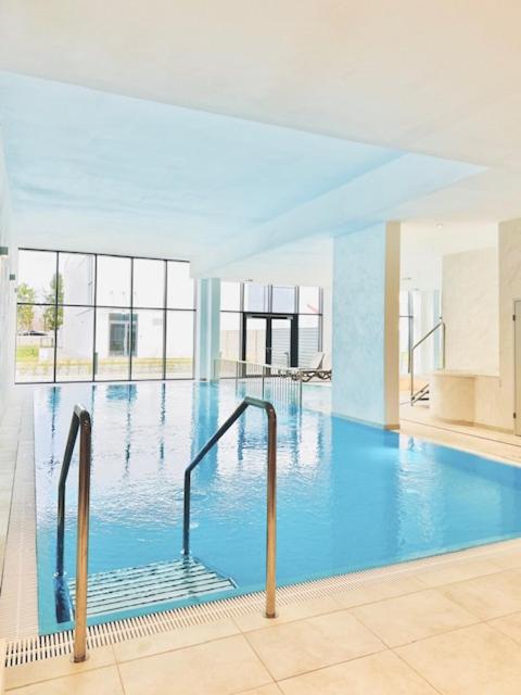 LET'S SEA - 2 Bedroom - Premium Baltic Apartment with Front Sea View Garden and SPA access
