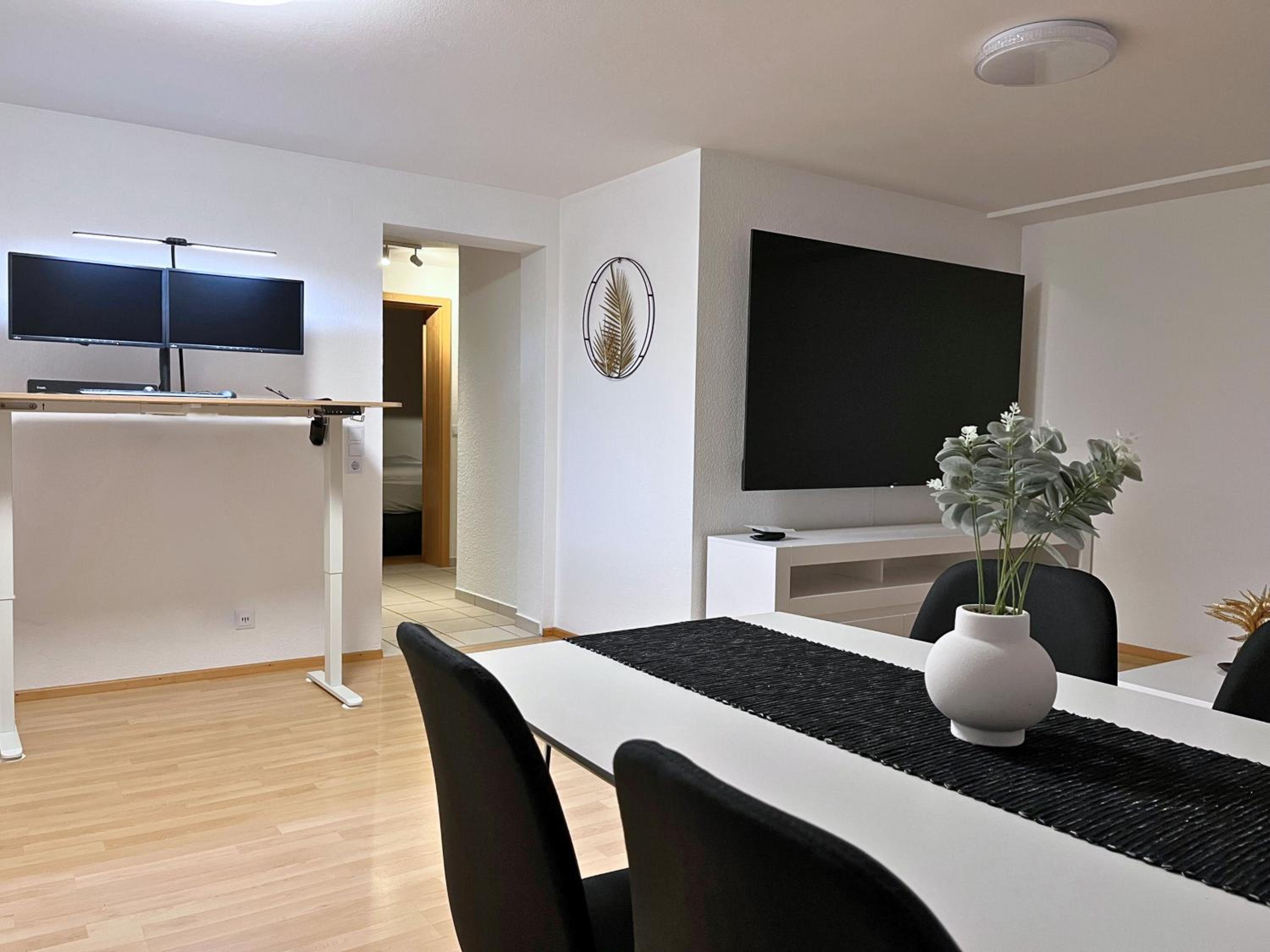 Holiday&Stay, City Apartment, Küche, 85Zoll TV, WLAN