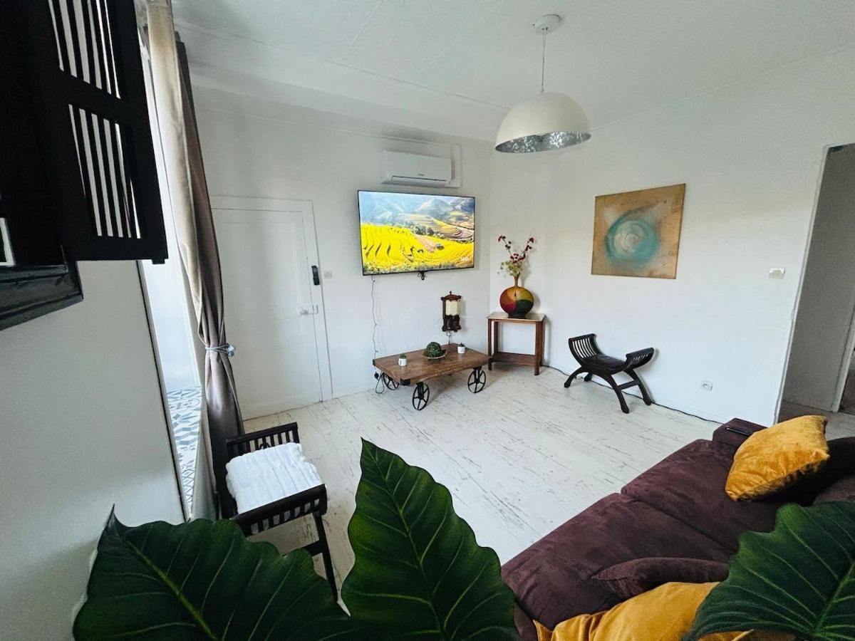 joli logement rénové vue sur Meuse Miss Africa