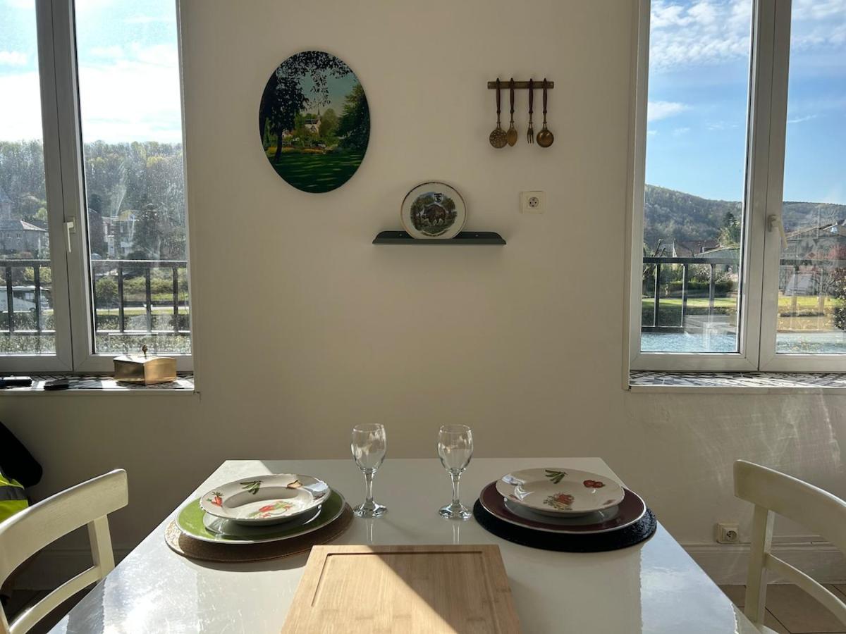 Superbe appart rénové vue sur Meuse Le Chic dans le pré