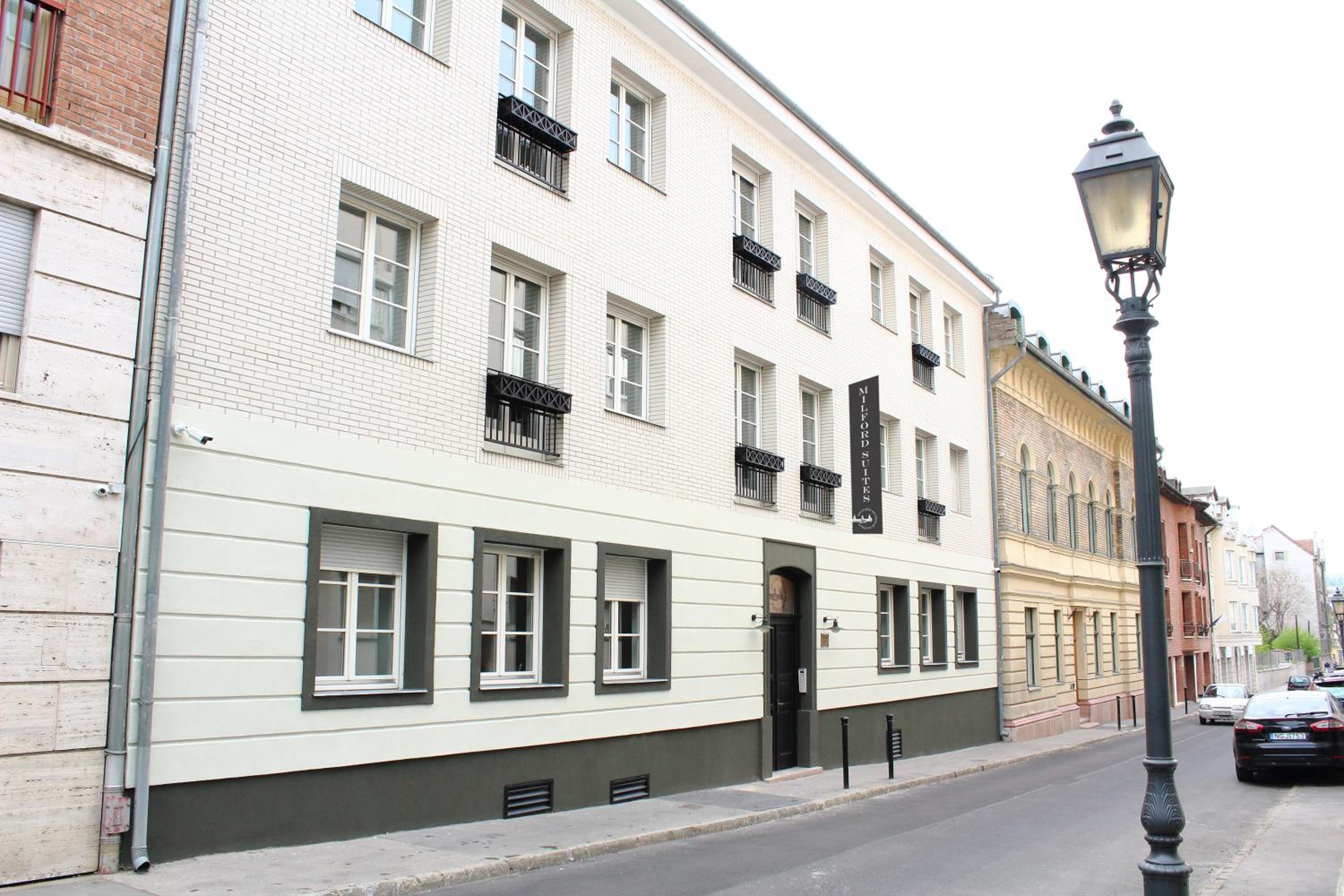 Hotel Milford Suites Budapest - Image 1