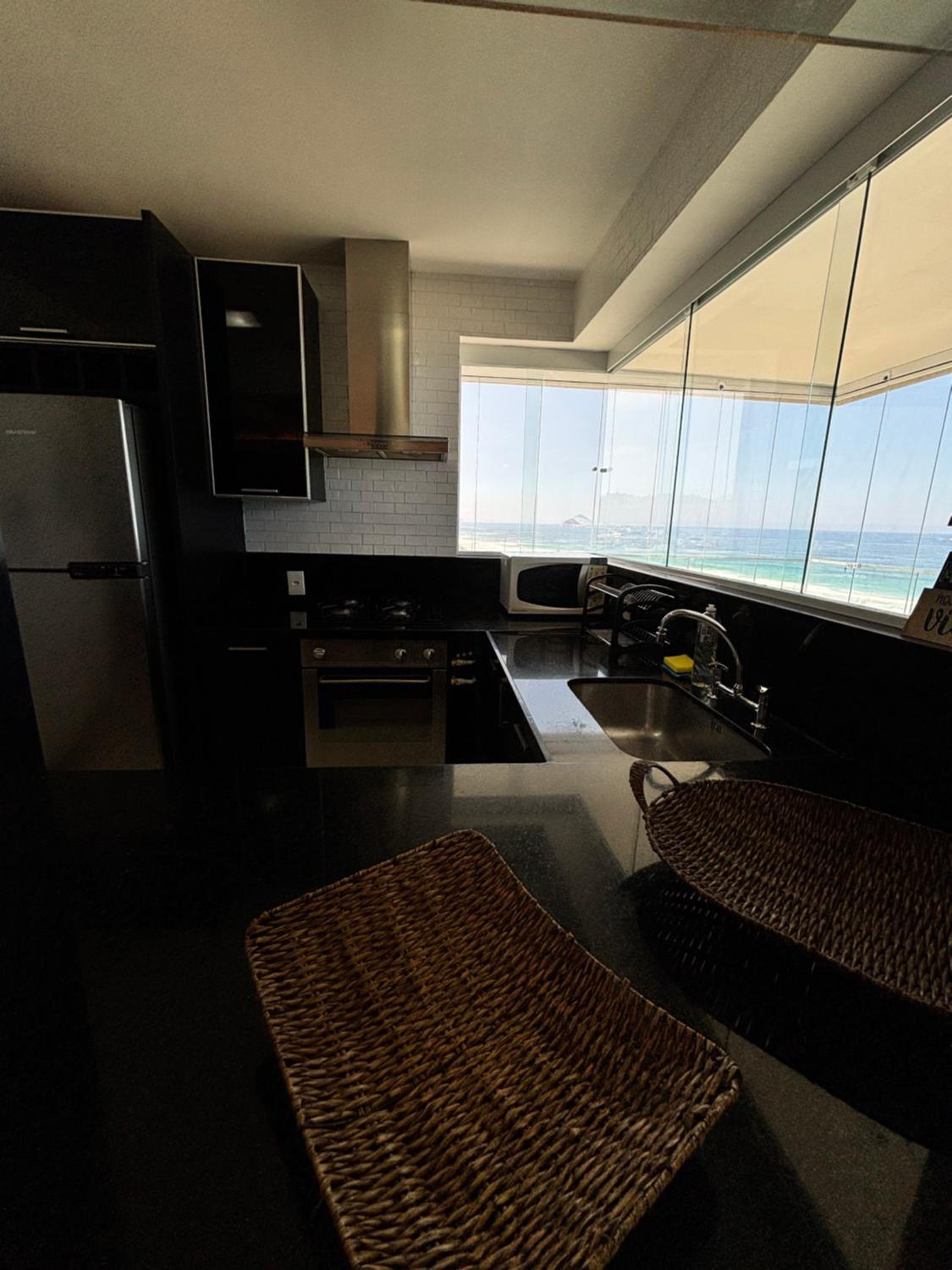 Praia do Pepê - Apartamento 2Q - Flat com Infra completa com Piscina e Sauna - Vista Mar Deslumbrante