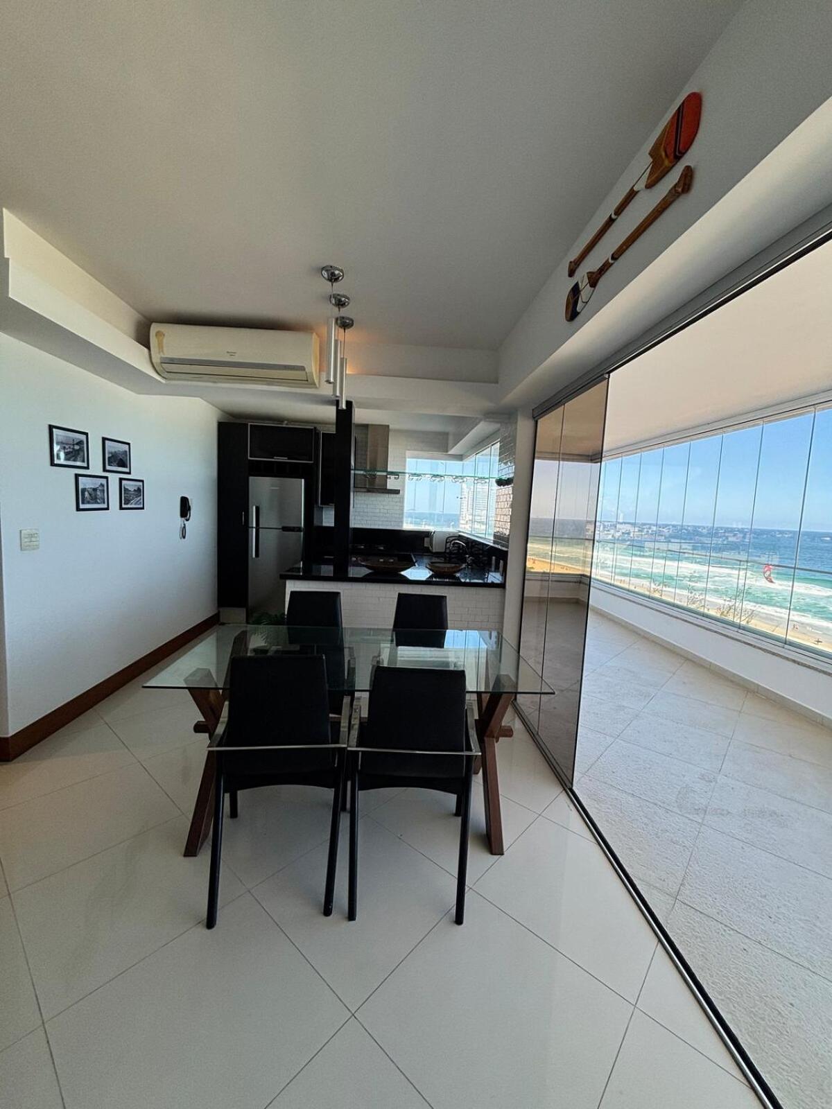 Praia do Pepê - Apartamento 2Q - Flat com Infra completa com Piscina e Sauna - Vista Mar Deslumbrante