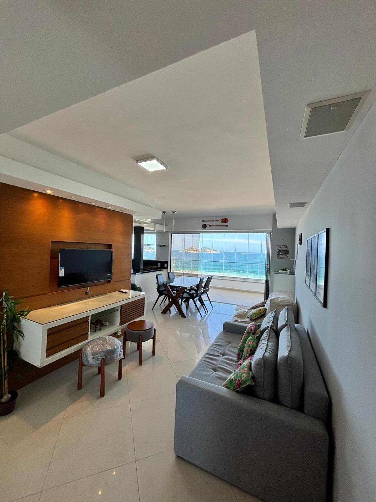 Praia do Pepê - Apartamento 2Q - Flat com Infra completa com Piscina e Sauna - Vista Mar Deslumbrante
