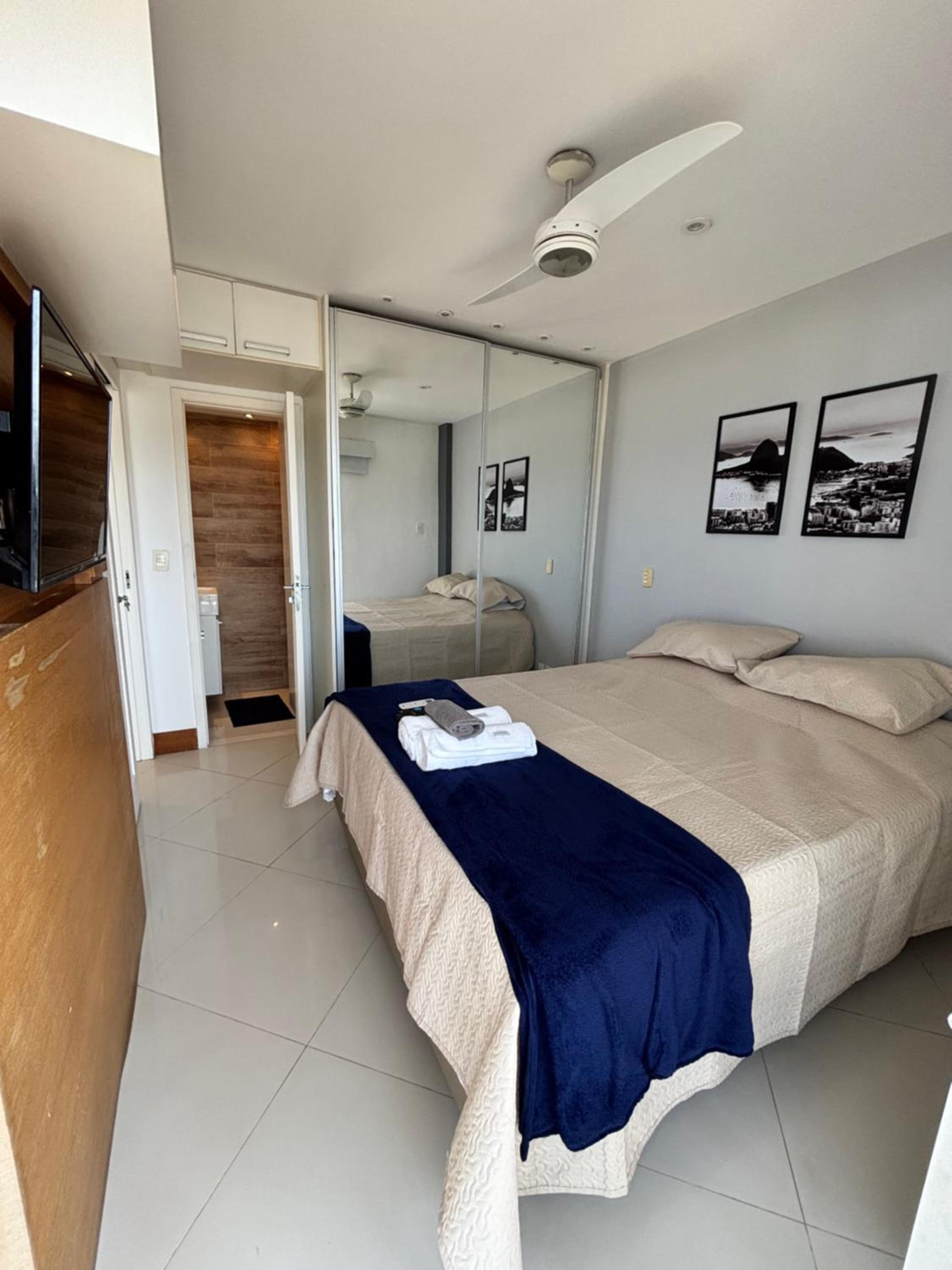 Praia do Pepê - Apartamento 2Q - Flat com Infra completa com Piscina e Sauna - Vista Mar Deslumbrante