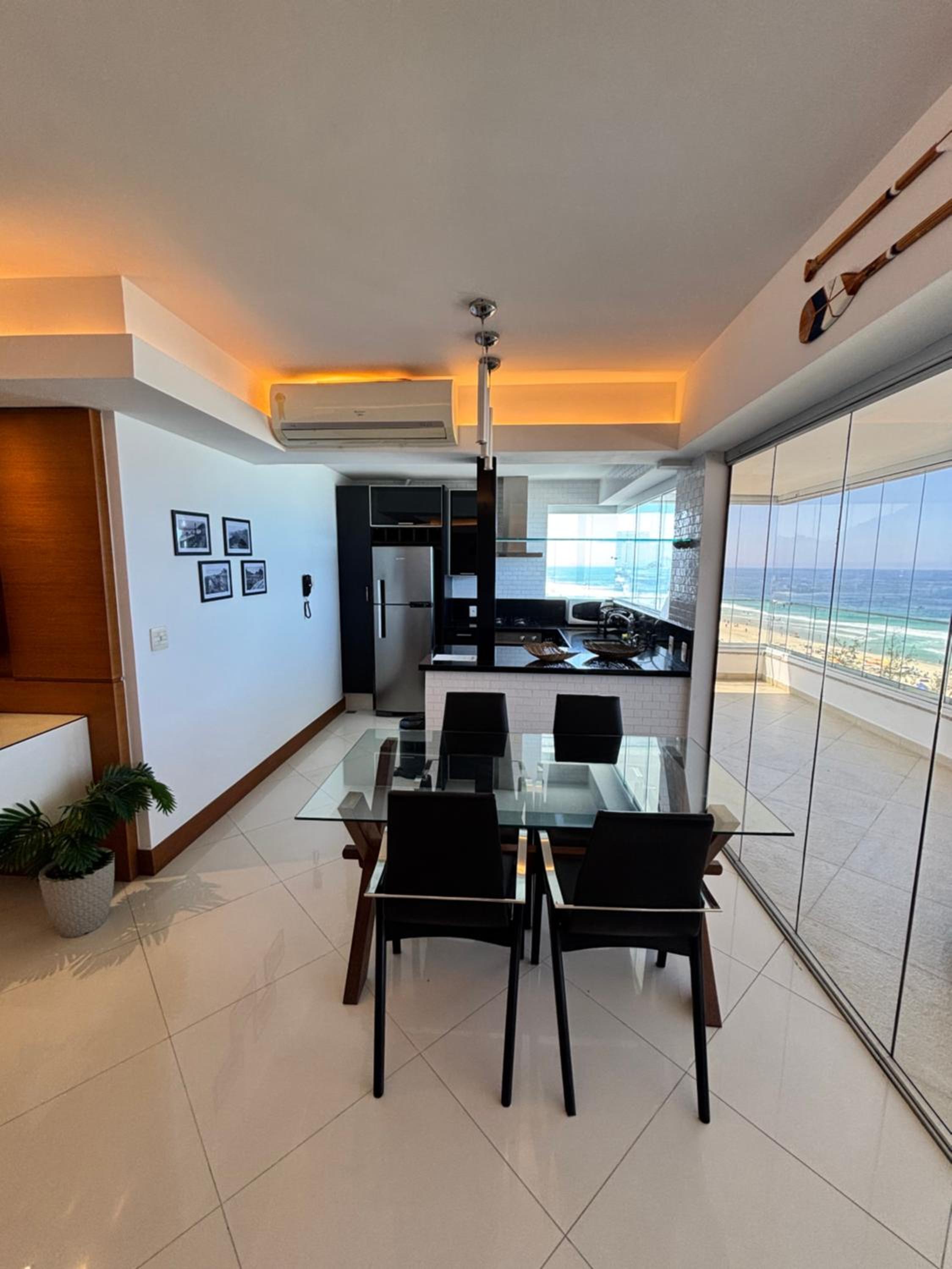 Praia do Pepê - Apartamento 2Q - Flat com Infra completa com Piscina e Sauna - Vista Mar Deslumbrante