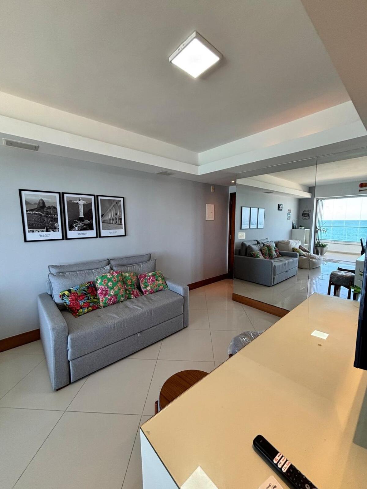Praia do Pepê - Apartamento 2Q - Flat com Infra completa com Piscina e Sauna - Vista Mar Deslumbrante