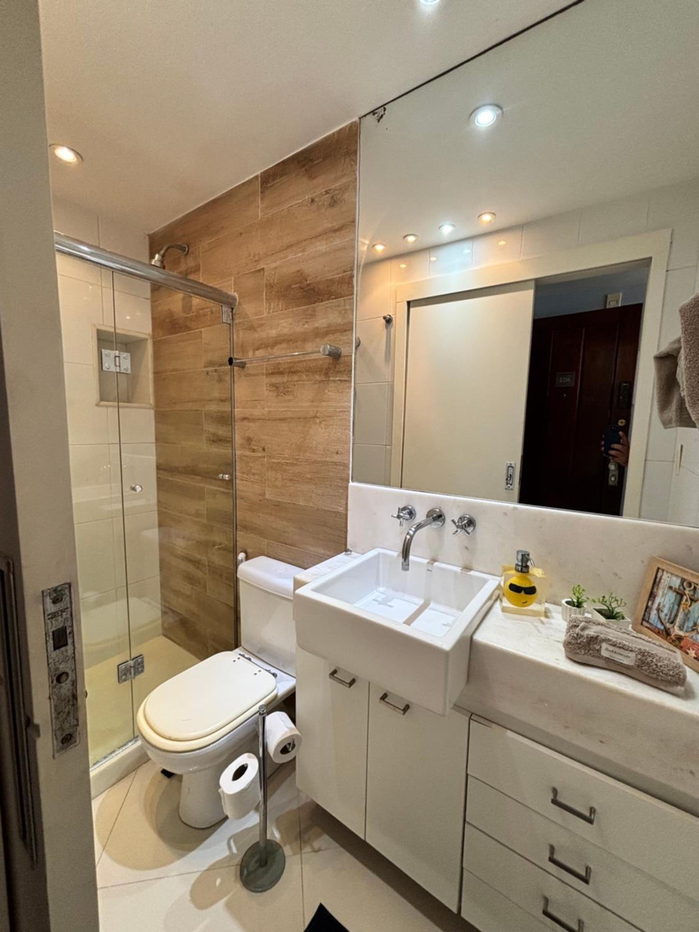 Praia do Pepê - Apartamento 2Q - Flat com Infra completa com Piscina e Sauna - Vista Mar Deslumbrante