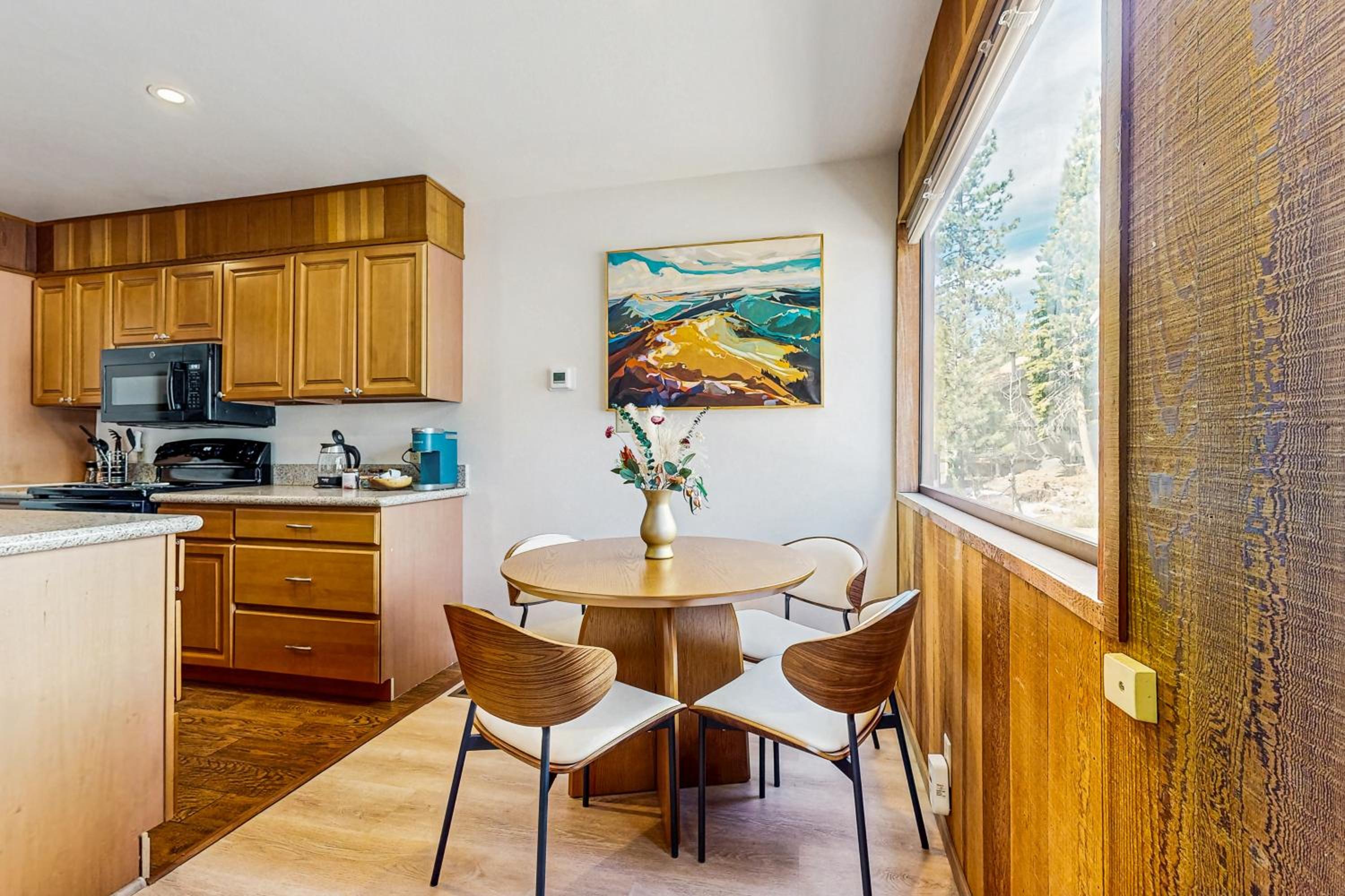 Lake Tahoe Adventure Base! Townhome with Pool Access