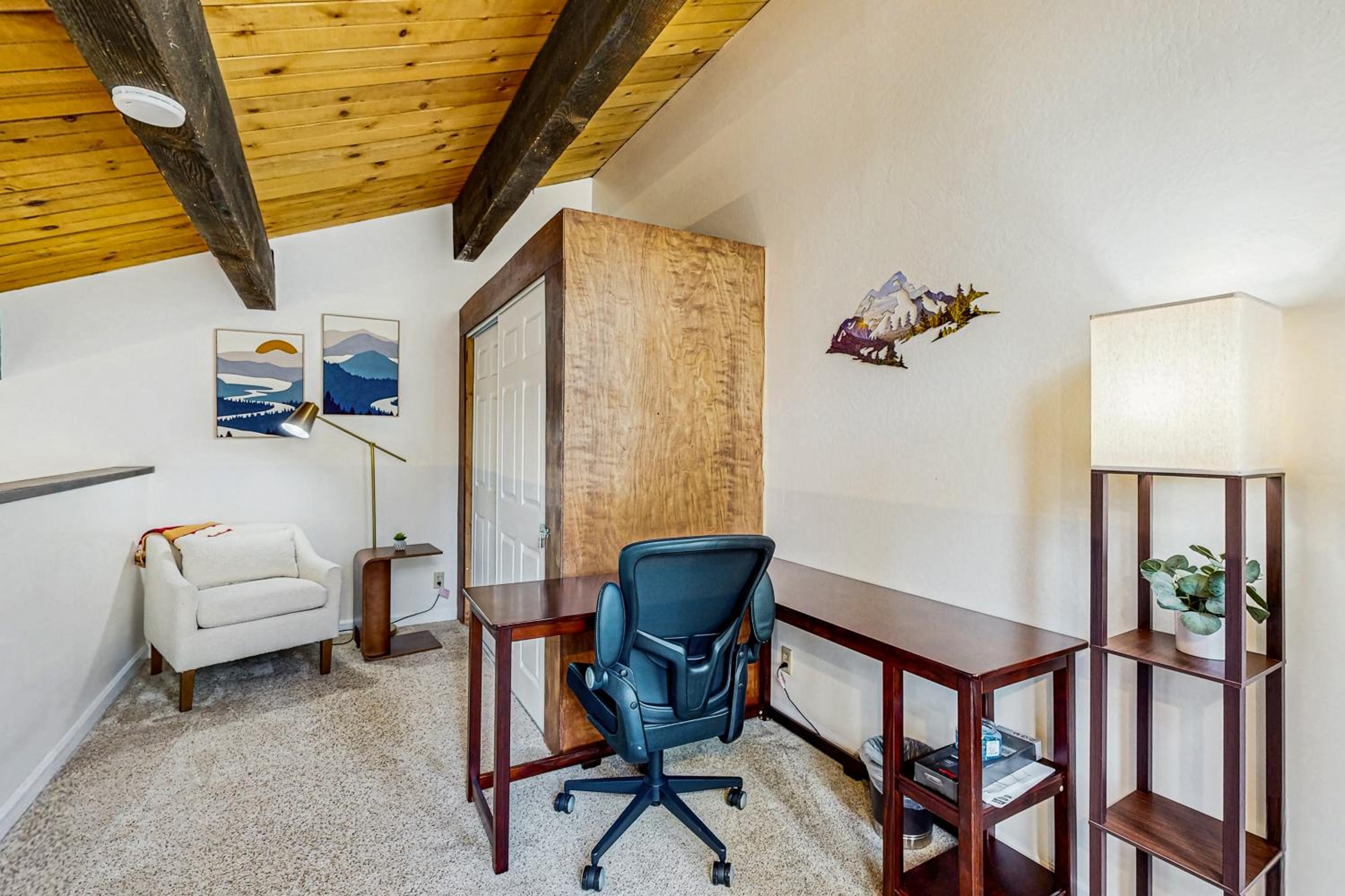 Lake Tahoe Adventure Base! Townhome with Pool Access