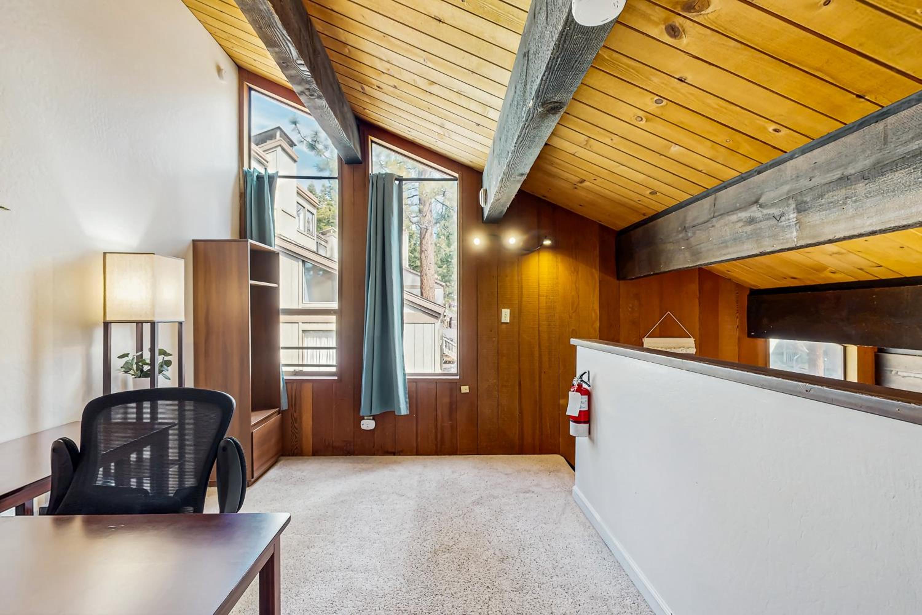 Lake Tahoe Adventure Base! Townhome with Pool Access