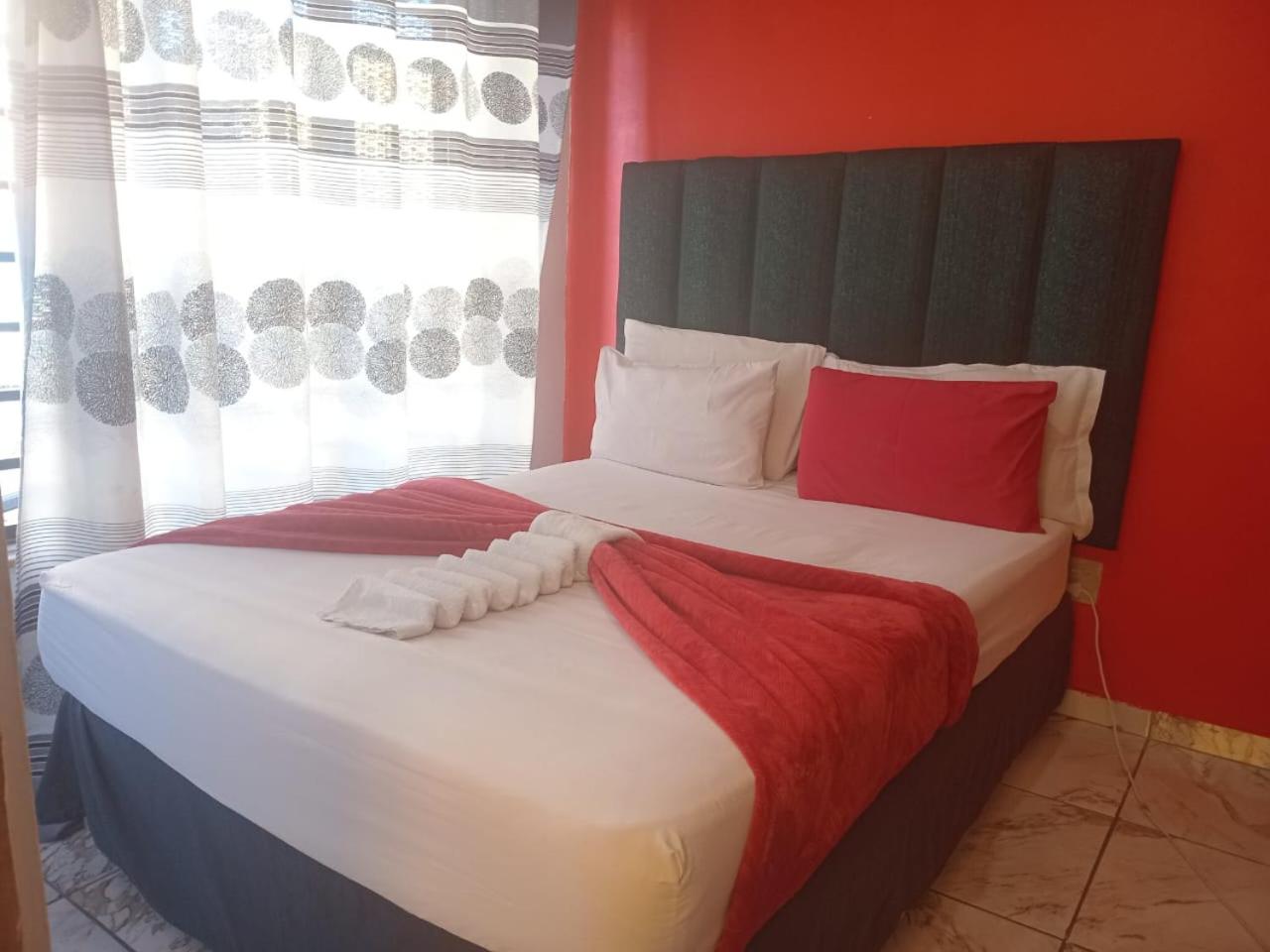 Neo & Ruks rooms parow 2