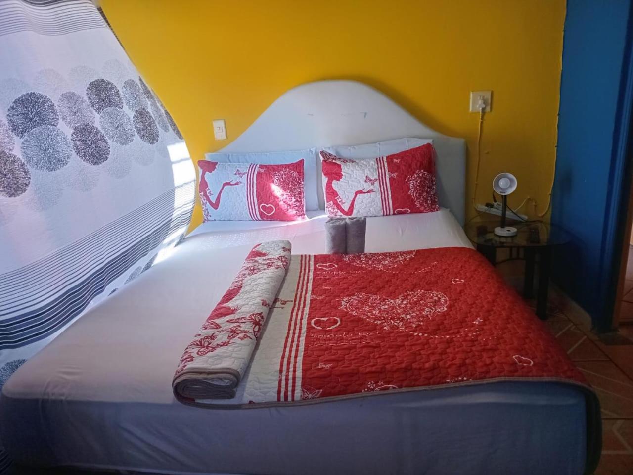 Neo & Ruks rooms parow 2