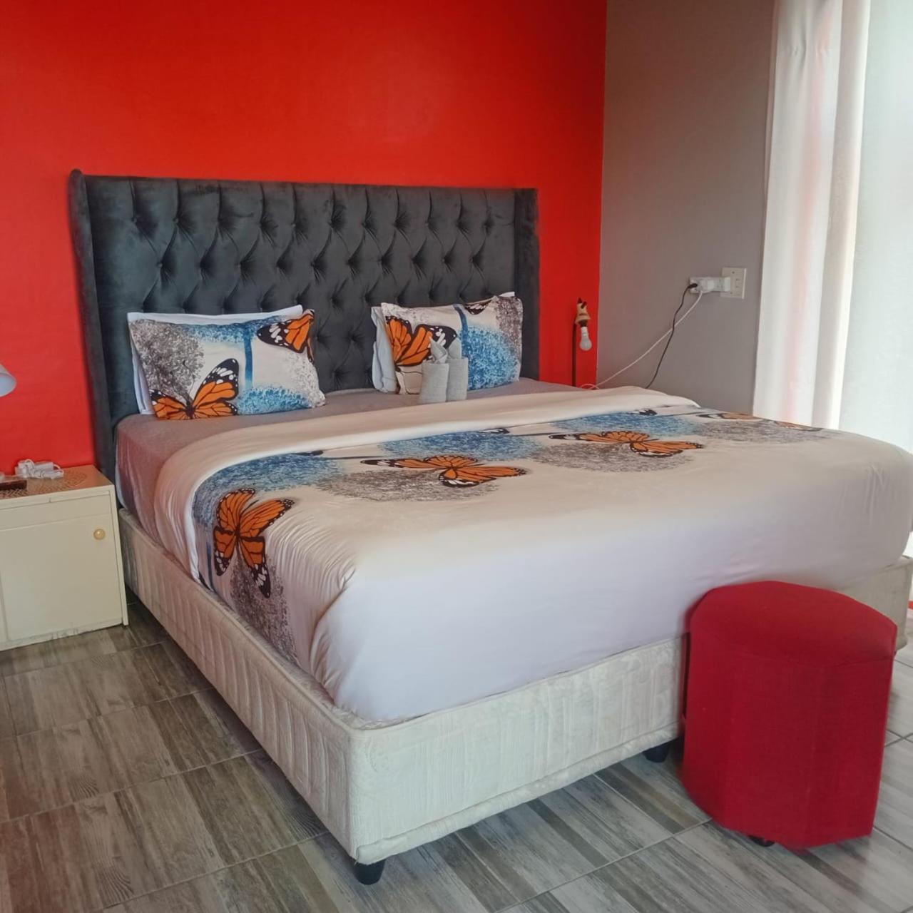 Neo & Ruks rooms parow 2