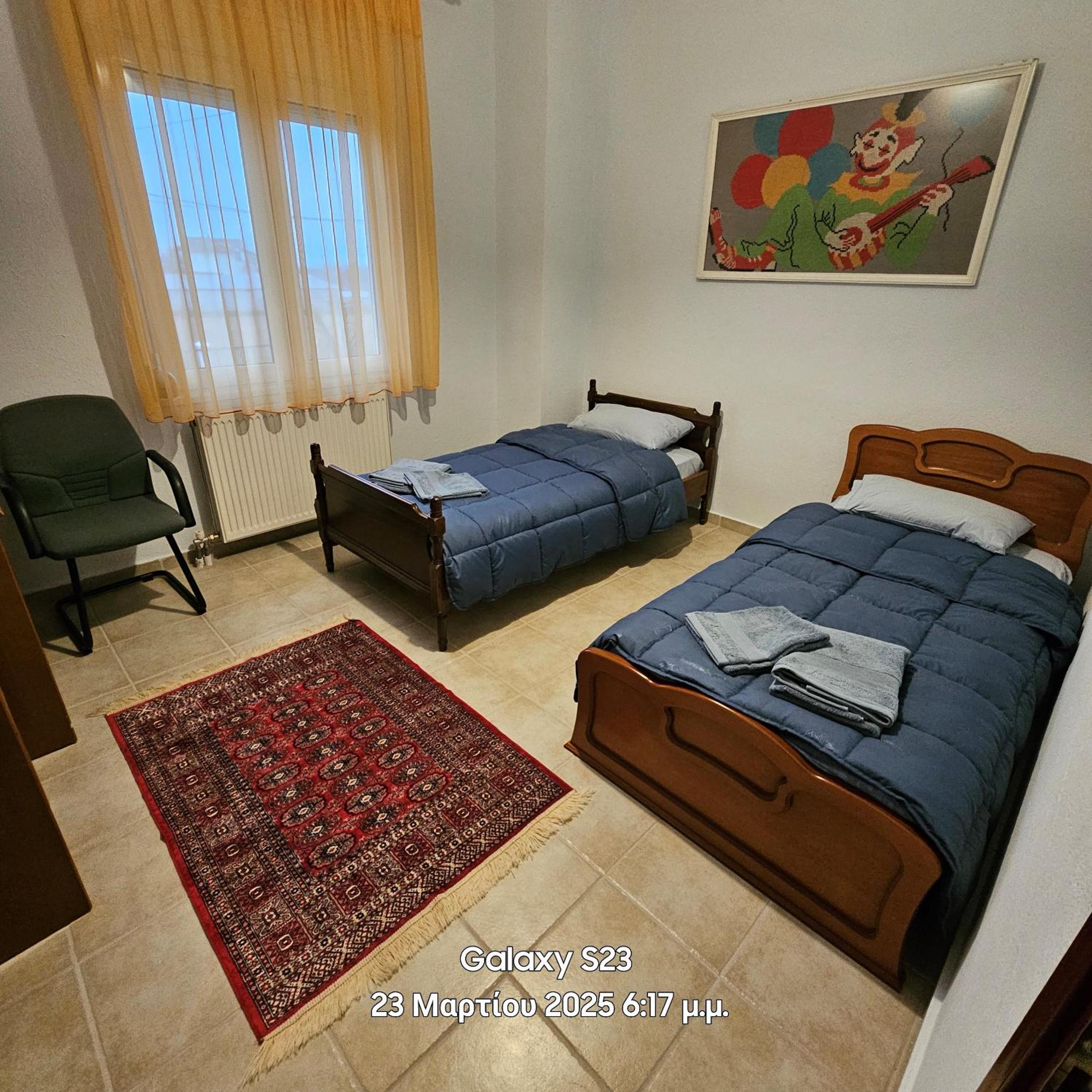 Paikos Townhouse, Hot Springs