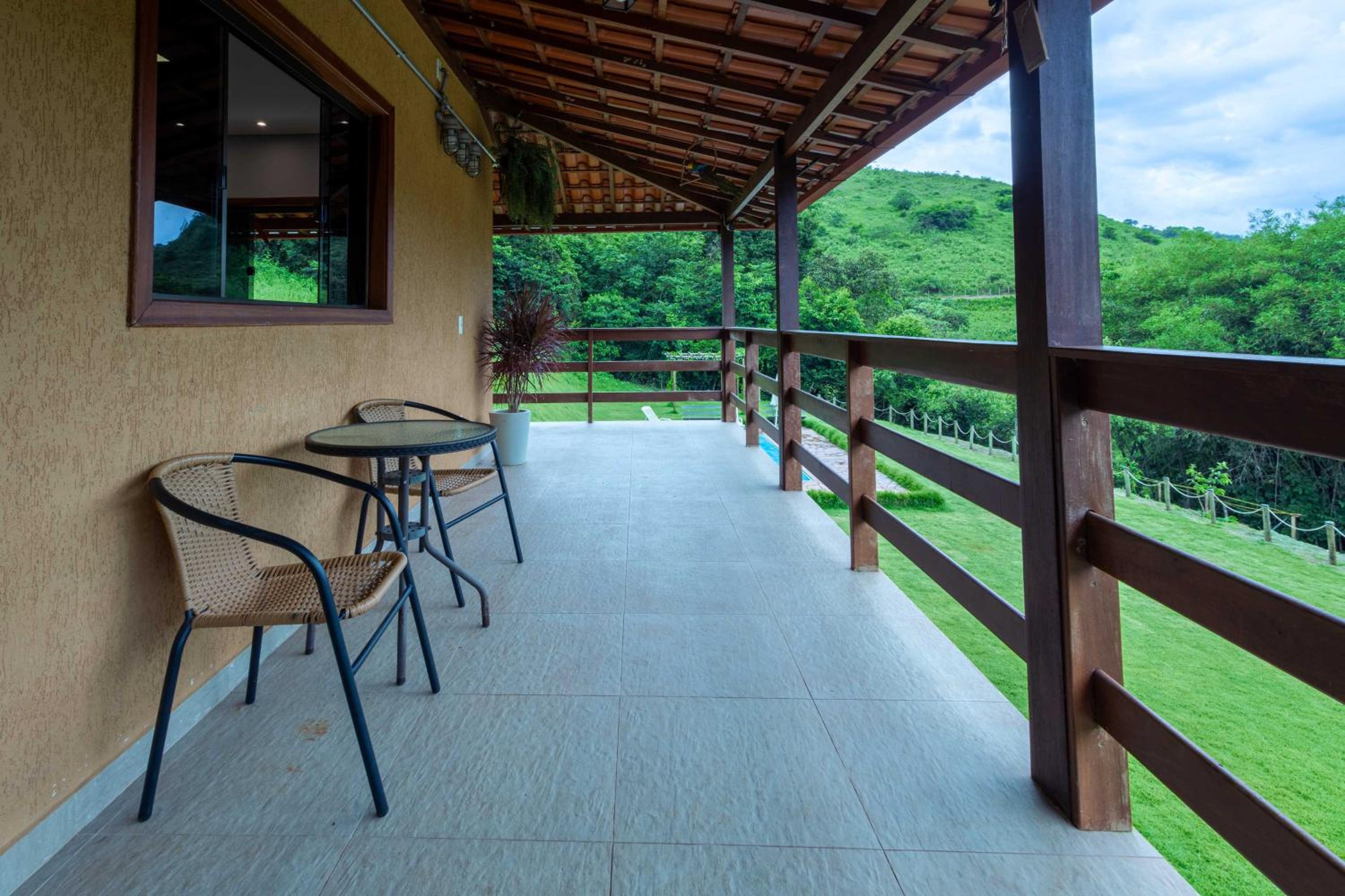 Sitio Rancho dos Sapos - Ao pé das montanhas de Minas Gerais a uma hora de BH Asfalto