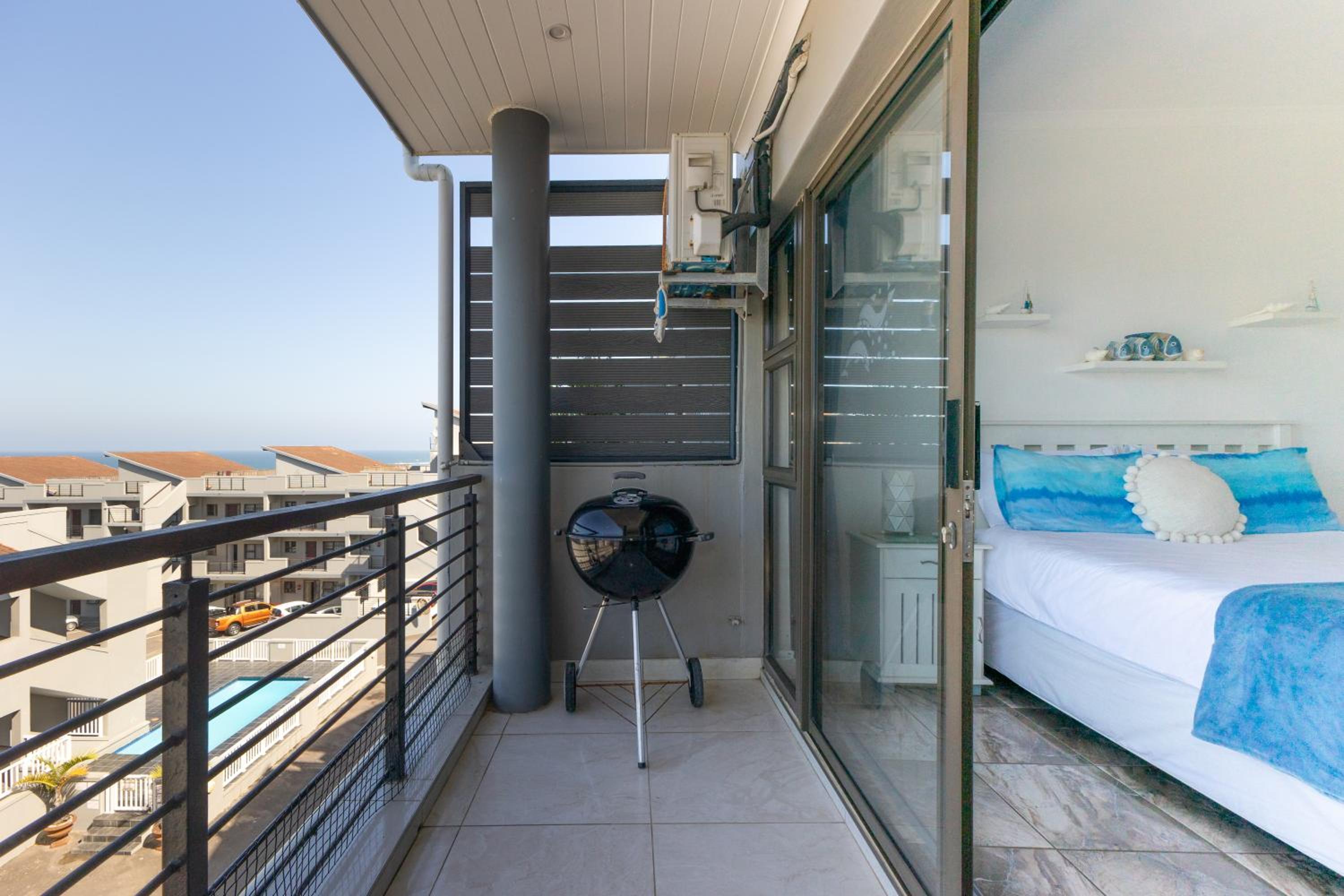 Ocean View Escape with Private Rooftop -Sancta Maria