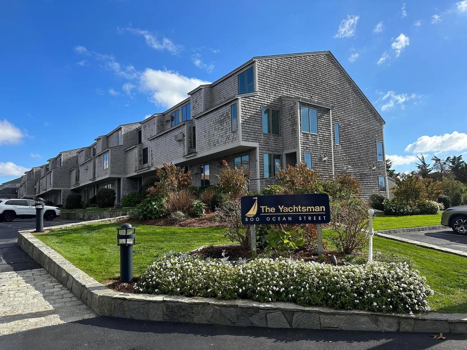 Spacious Oceanfront 3BR Condo with Private Beach in Ideal Hyannis Location