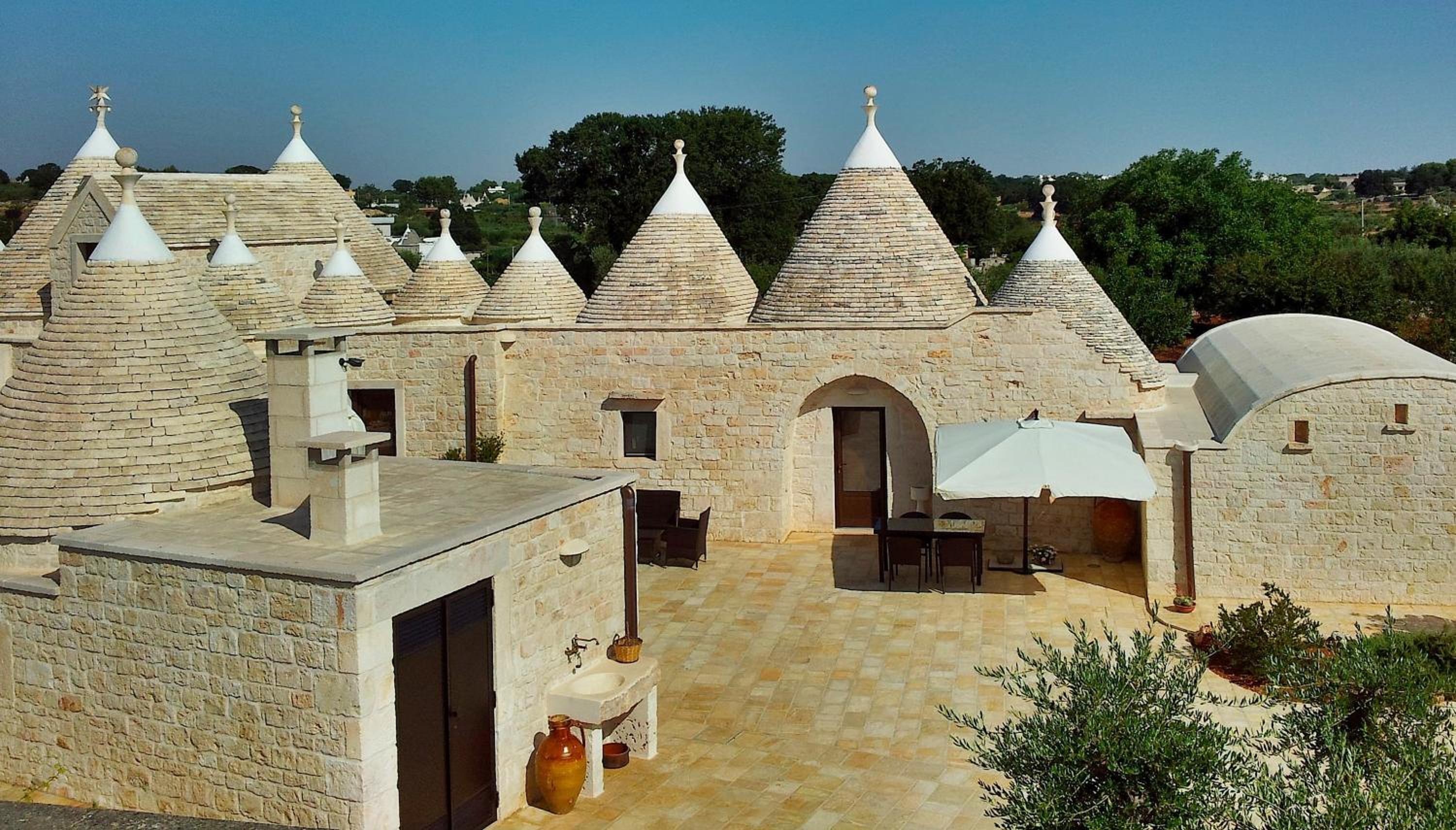 Trulli IsAgo view 5