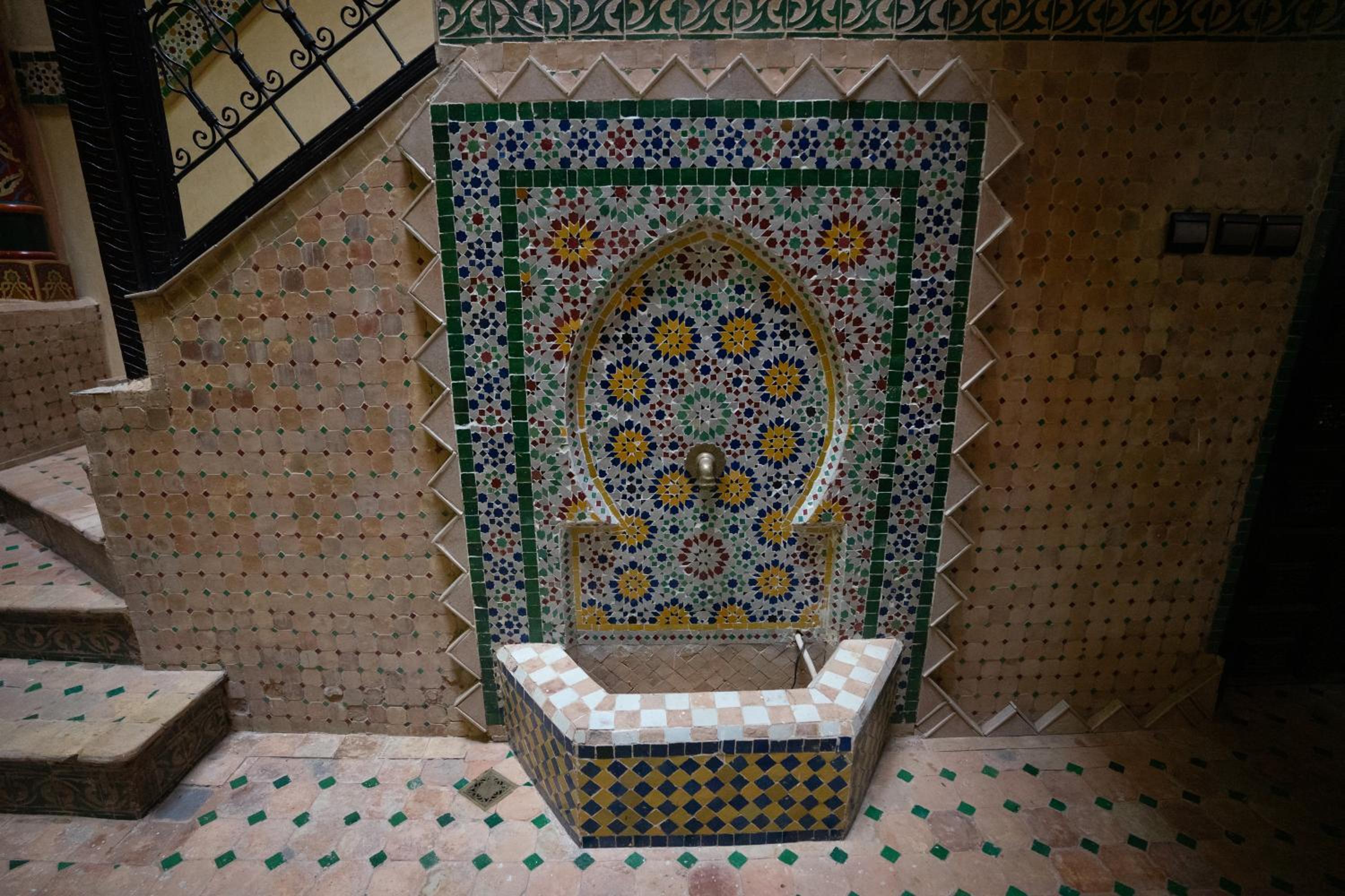 Riad zineb au cœur de Marrakech &3 Piscines &Jacuzzi & Petit-Déjeuner& parking gratuit