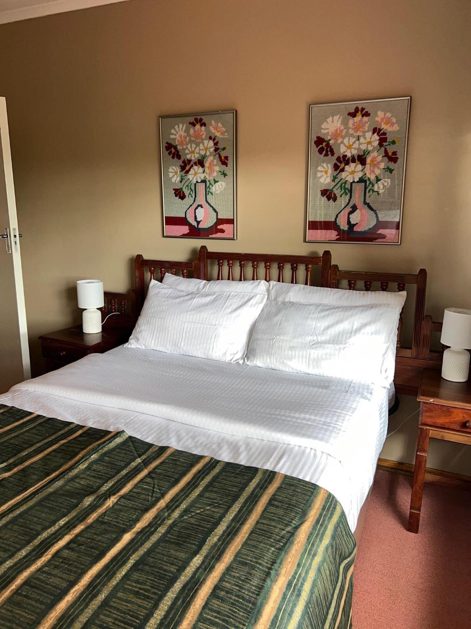 Three bedroomed house in Juliasdale - 2192