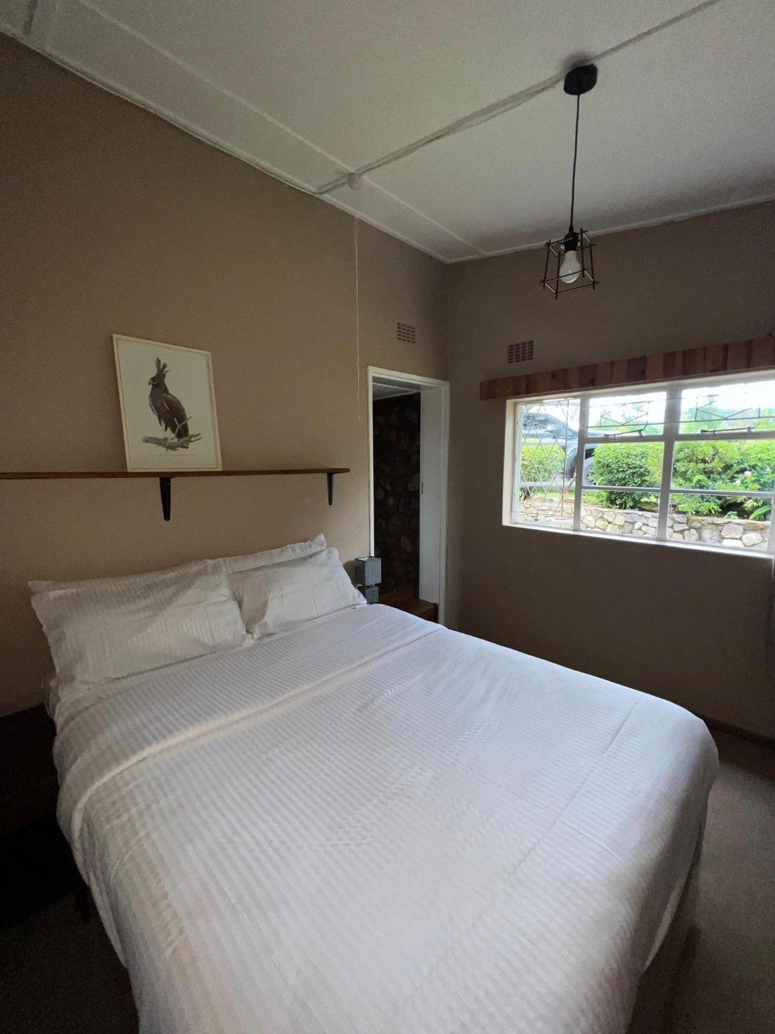 Three bedroomed house in Juliasdale - 2192