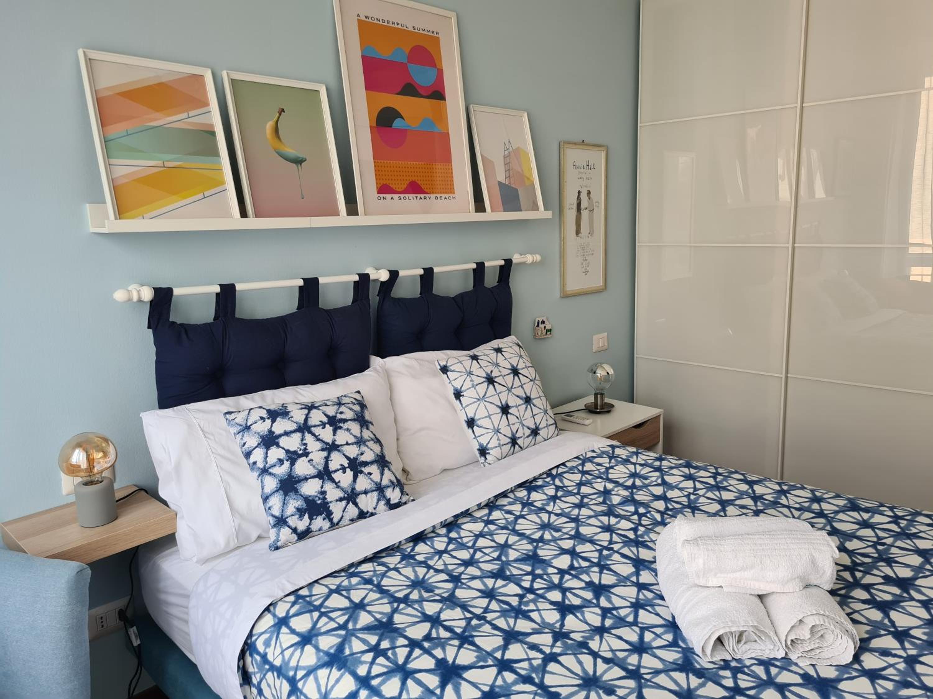 Blue Retreat M4 Milano