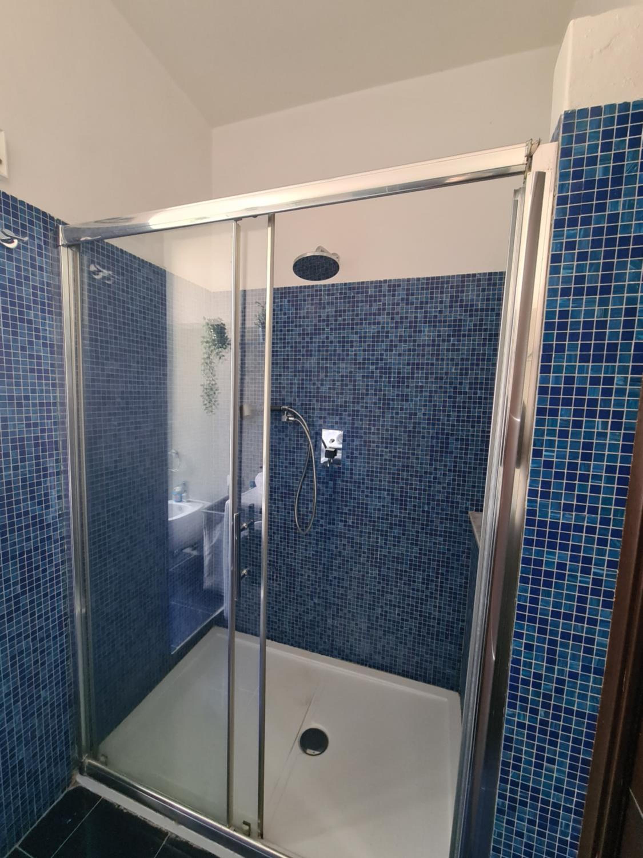 Blue Retreat M4 Milano