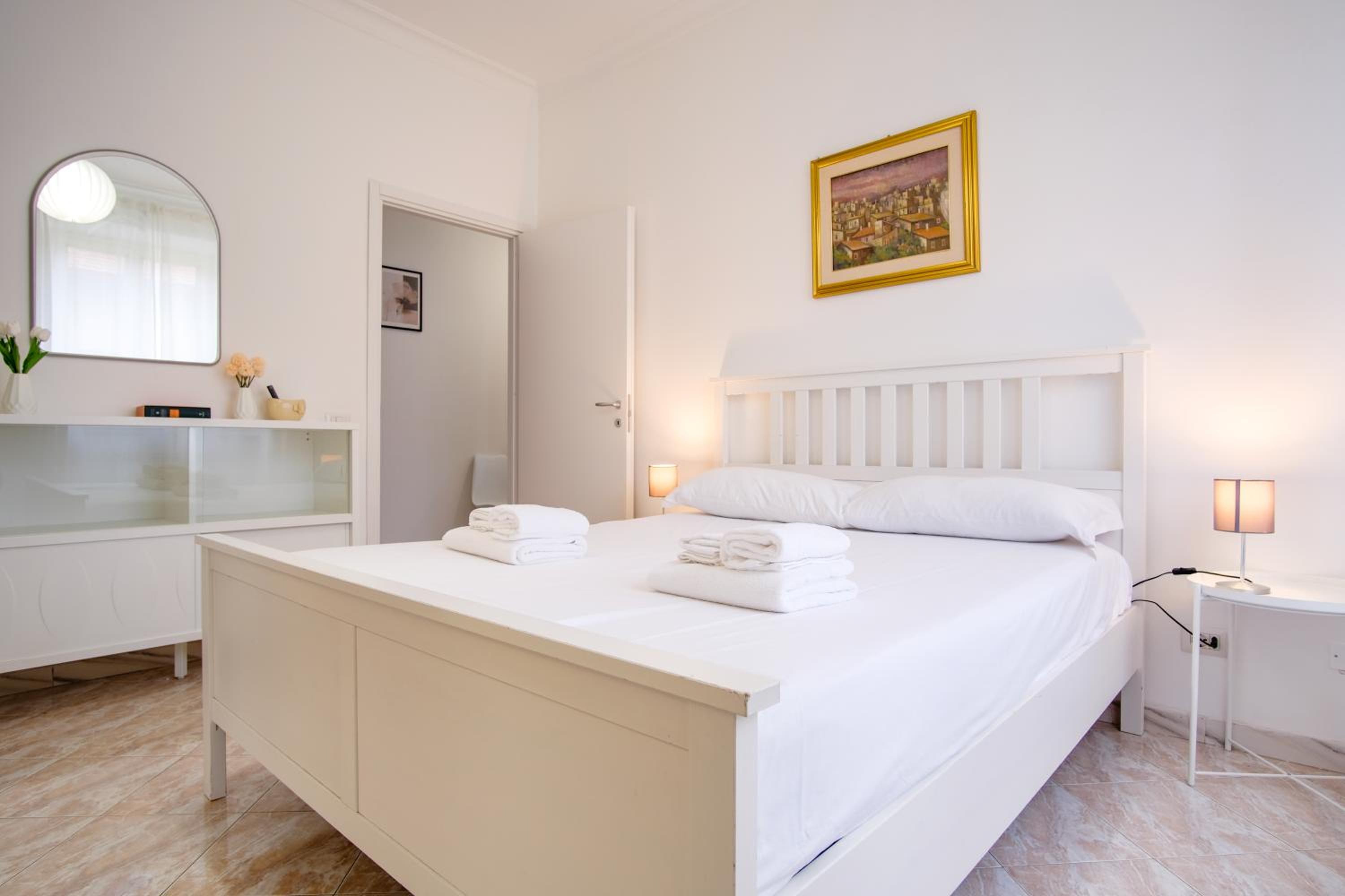 Elegantis Labicana Apartment - Few steps from the Colosseum