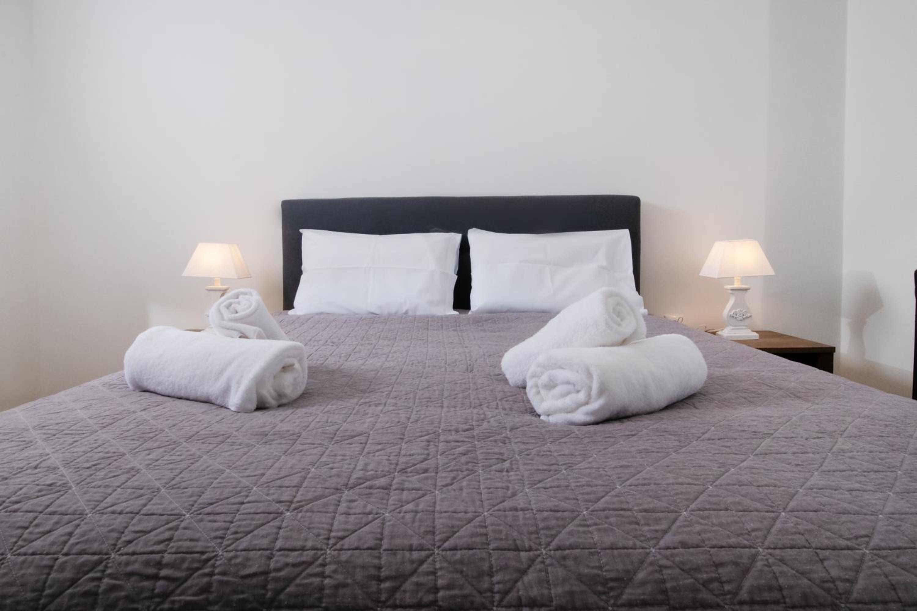 Sunrise Apartment By Athens Airport